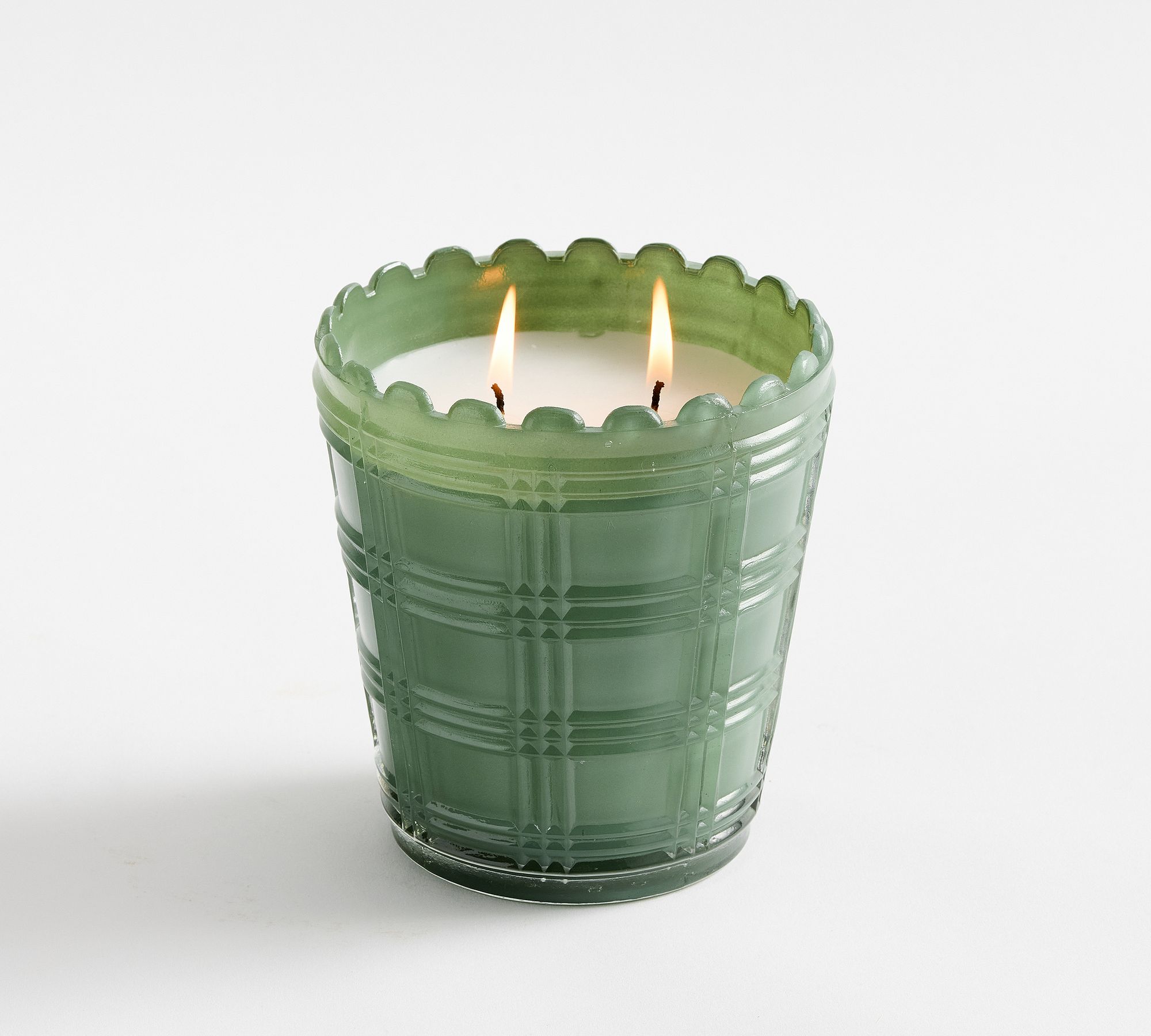 Scallop Glass Candle - Fig Grove & Thyme