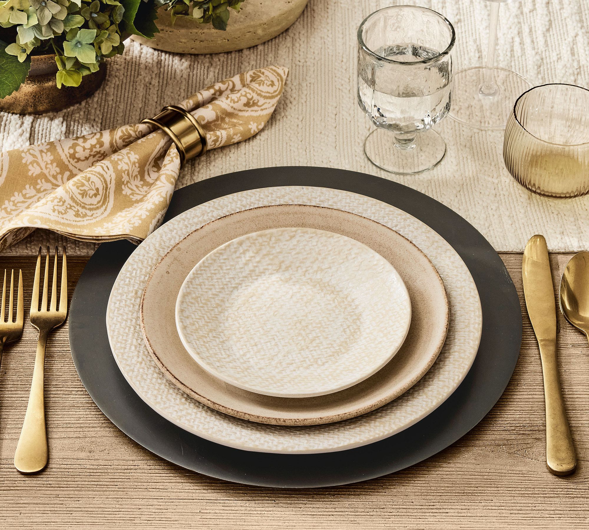 Elena Stoneware Appetizer Plates - Set of 4