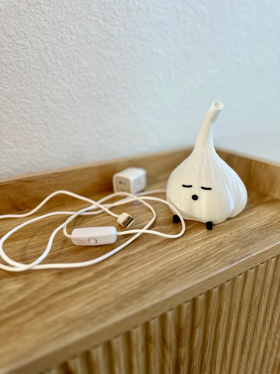 Sleeping Garlic LED Lamp: Cute Foodie Accent Light