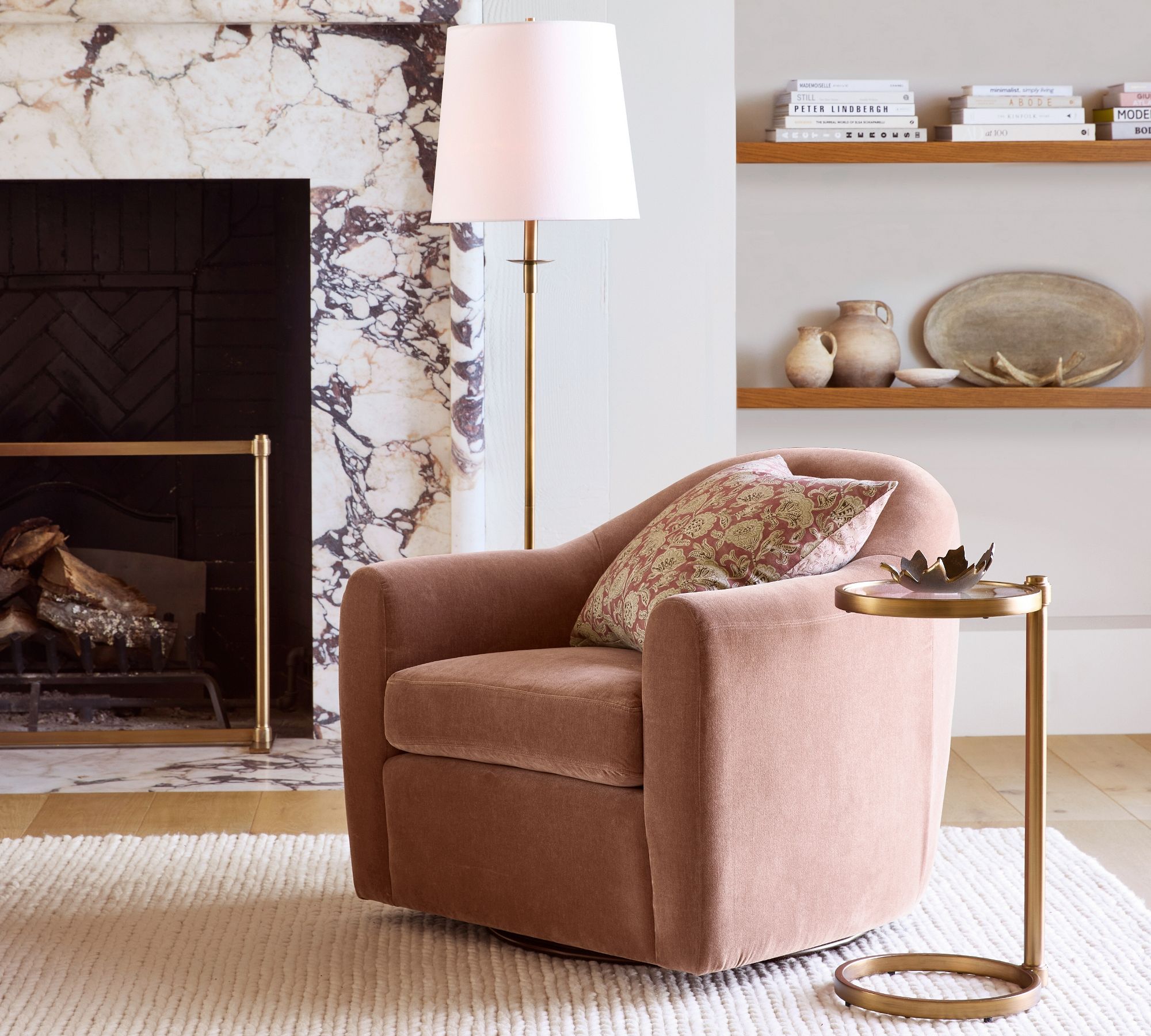 Everson Round Glass C-Table (14