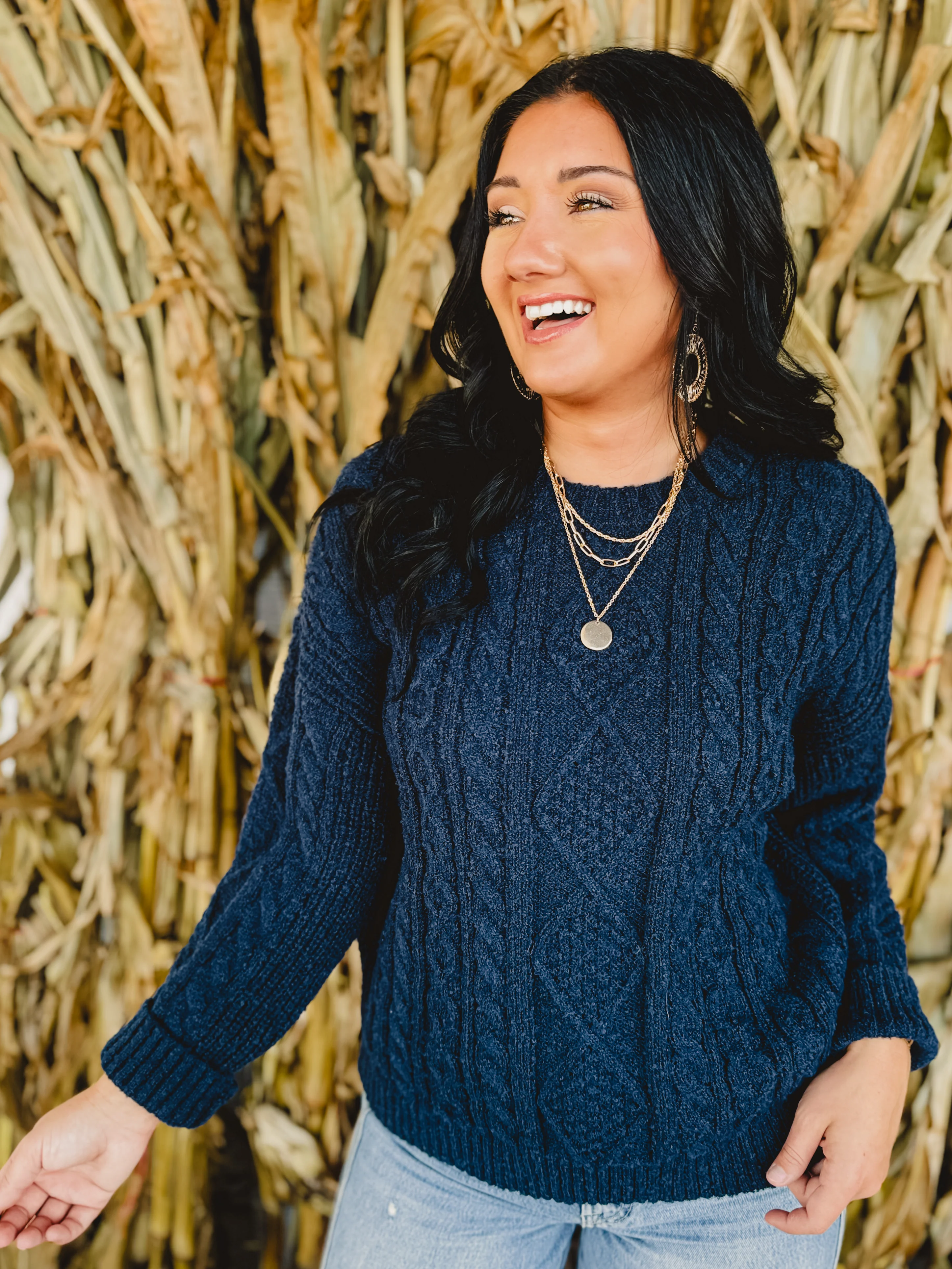 Cable Knit Crewneck Long Sleeve Sweater - Navy