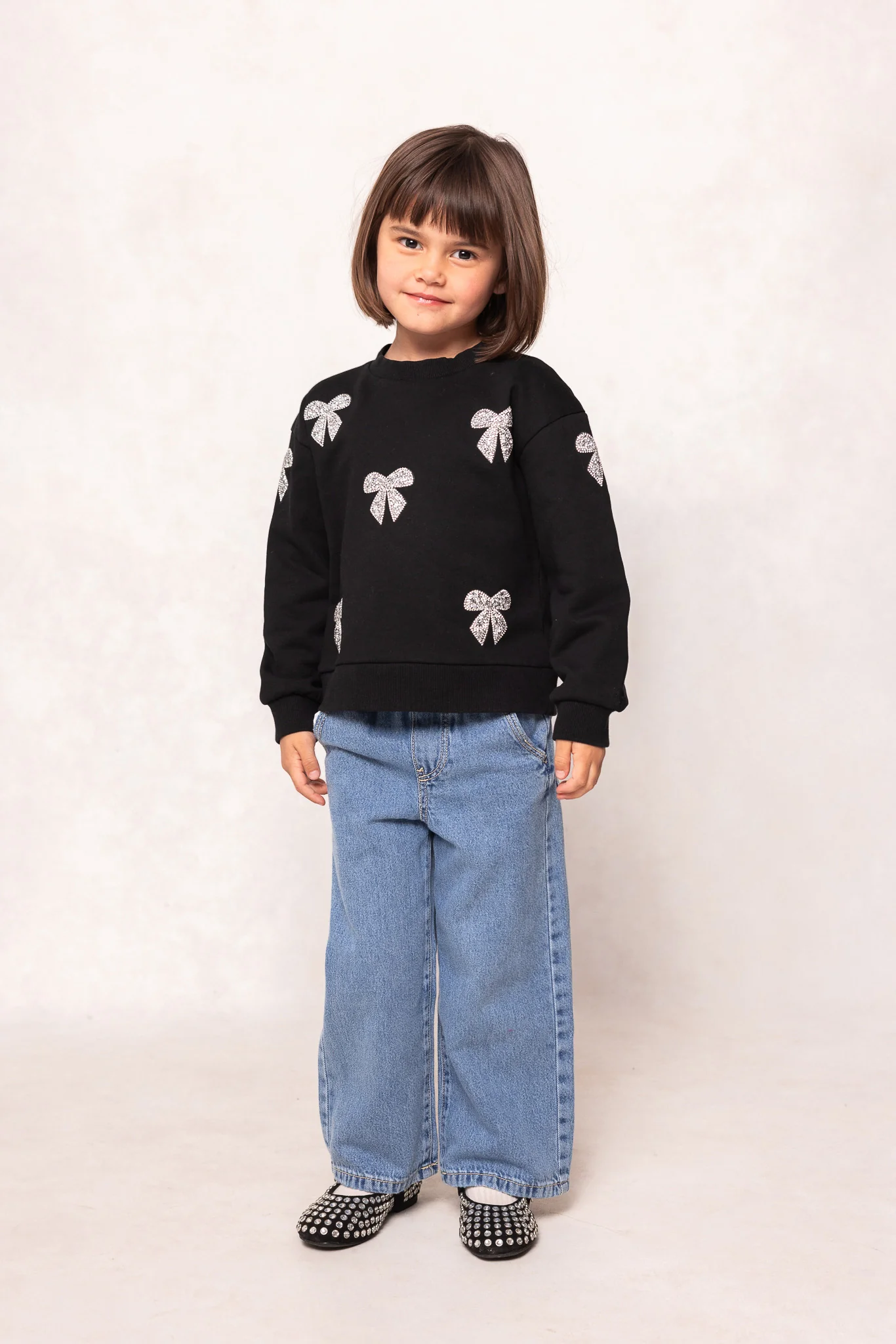 Crew Neck Sweatshirt in Black & Bows