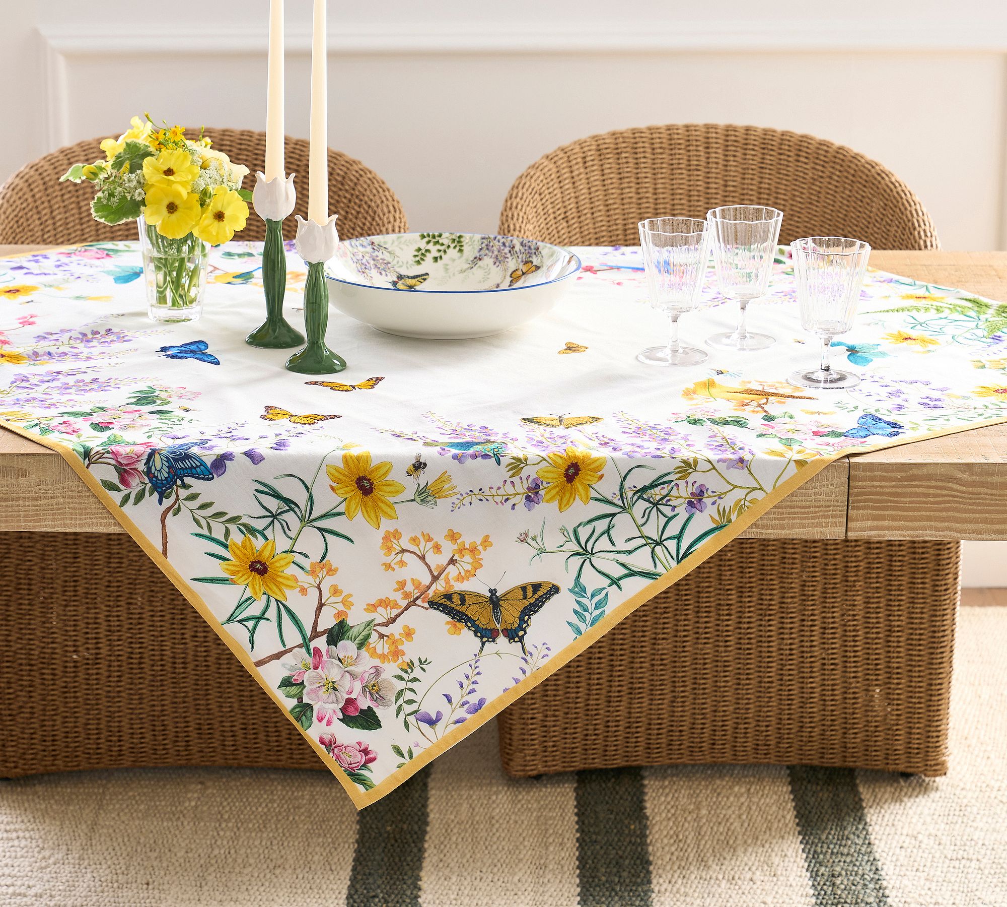 Meadow Cotton Table Throw