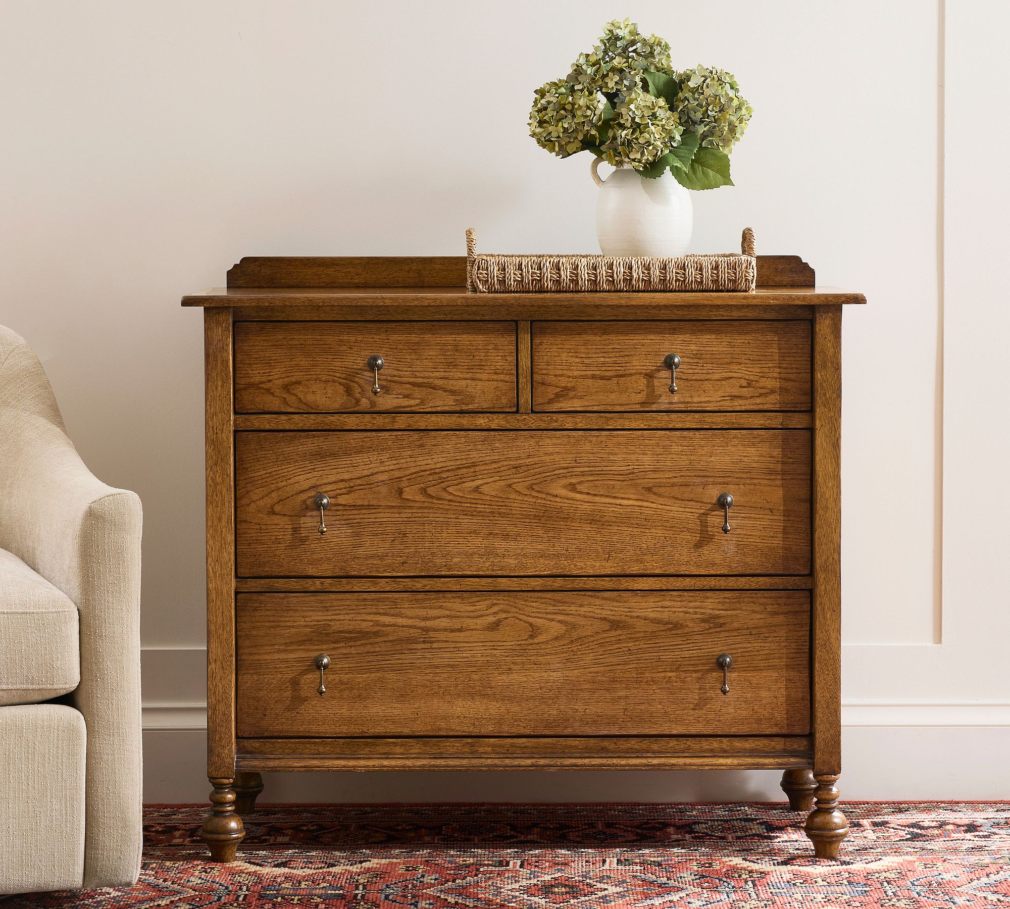 Summerville 4-Drawer Dresser (44