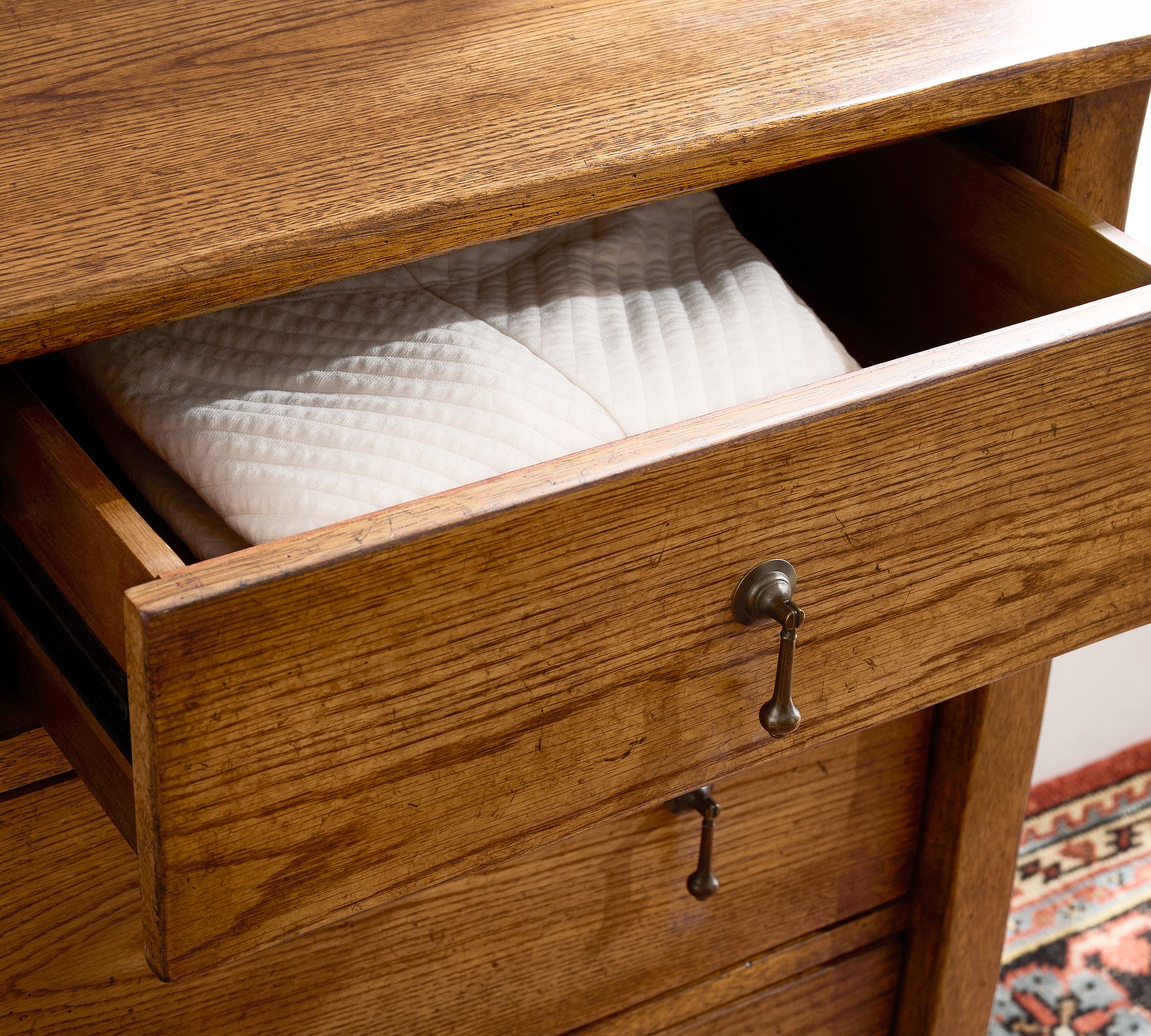 Summerville 4-Drawer Dresser (44