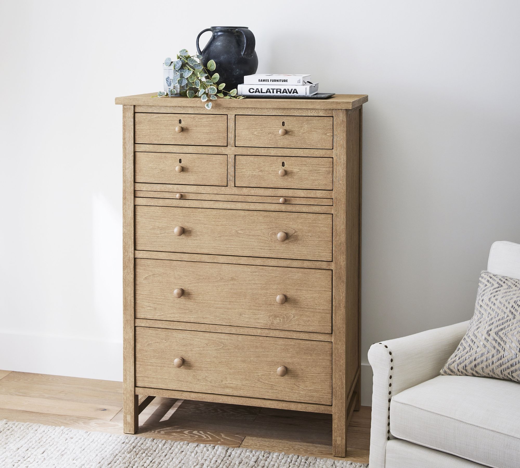 Farmhouse 7-Drawer Tall Dresser (38.5
