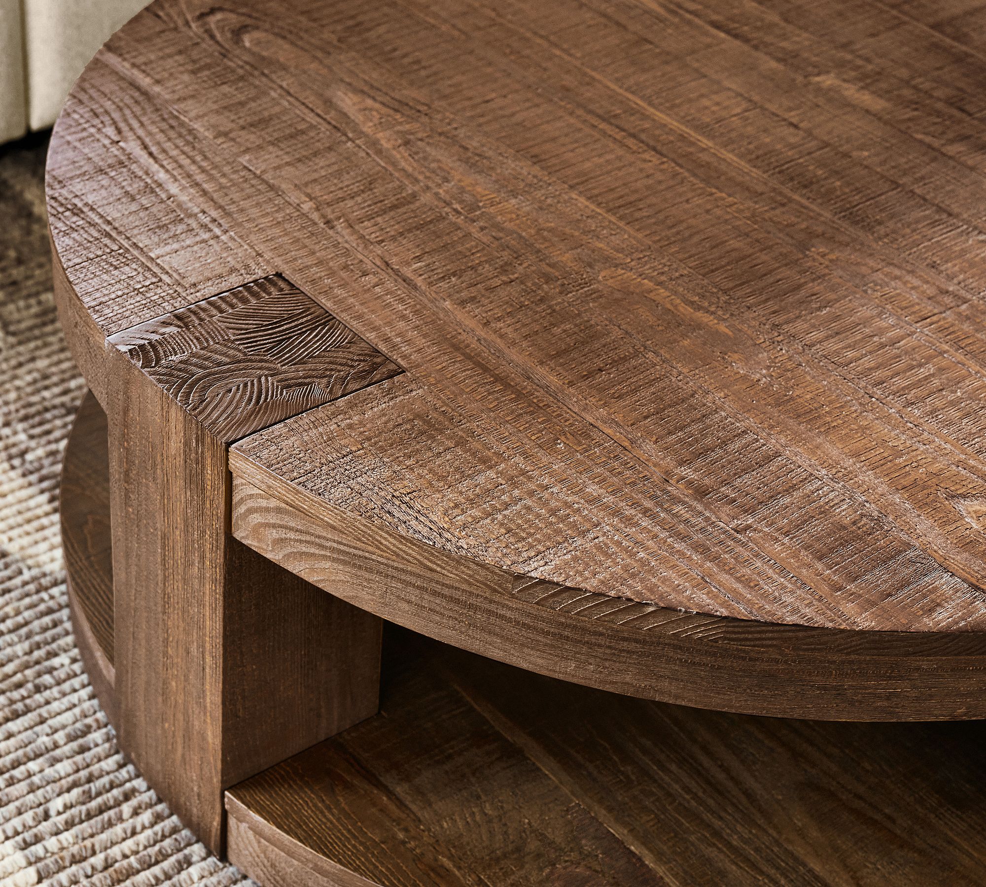 Rockport Round Coffee Table (34