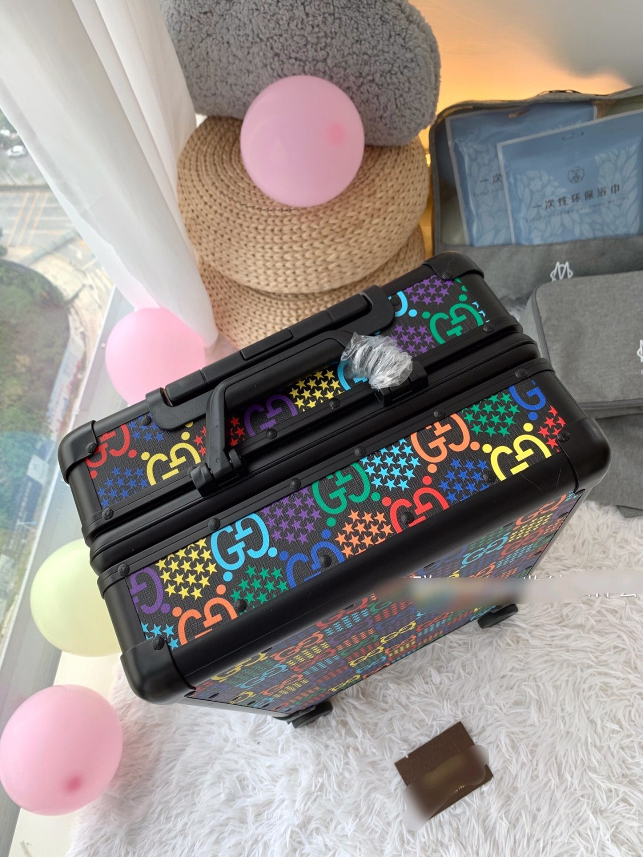 Gucci luggage-27