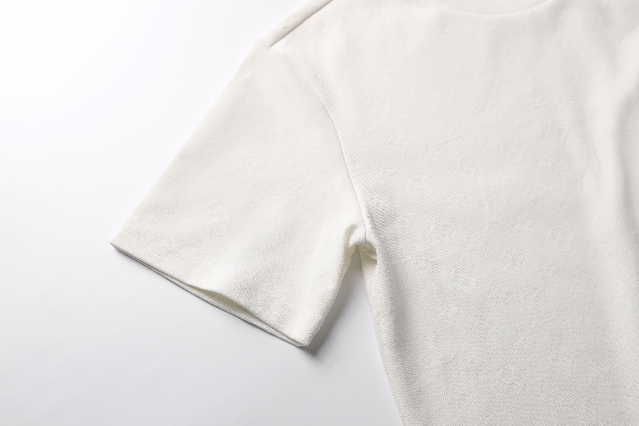 LV clothing-216