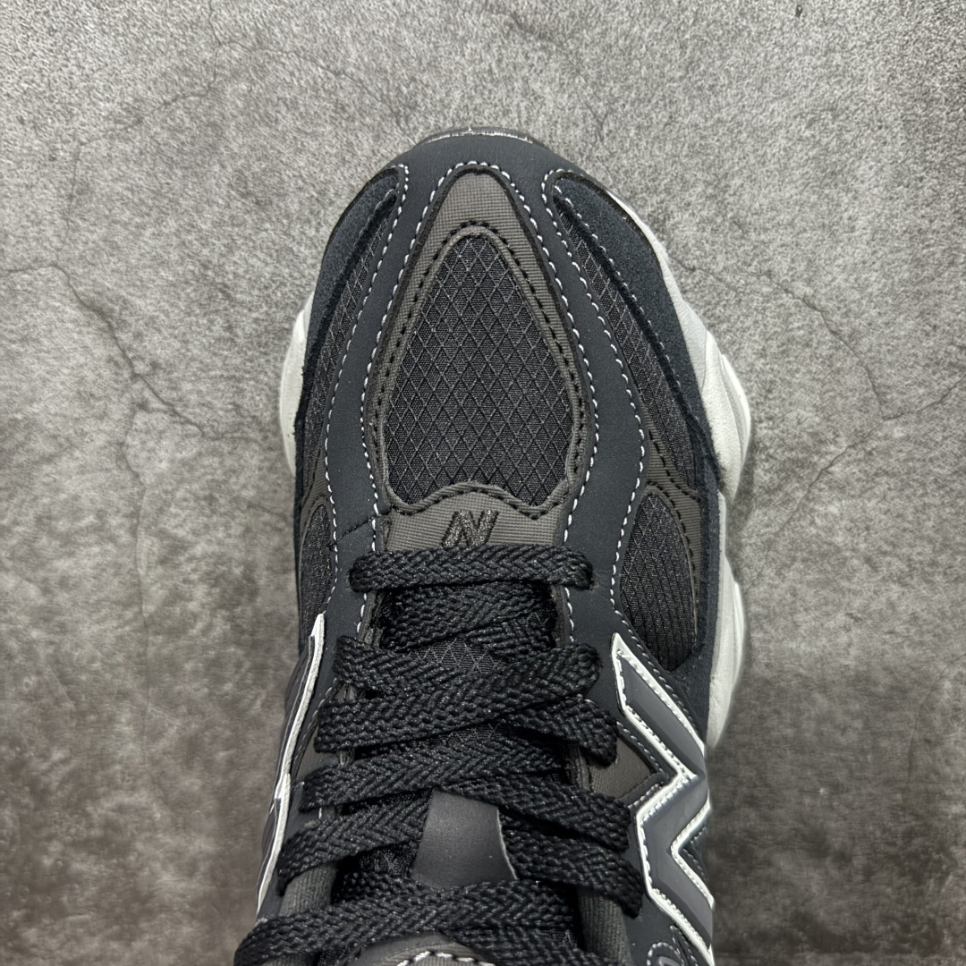 New Balance Sneakers-239