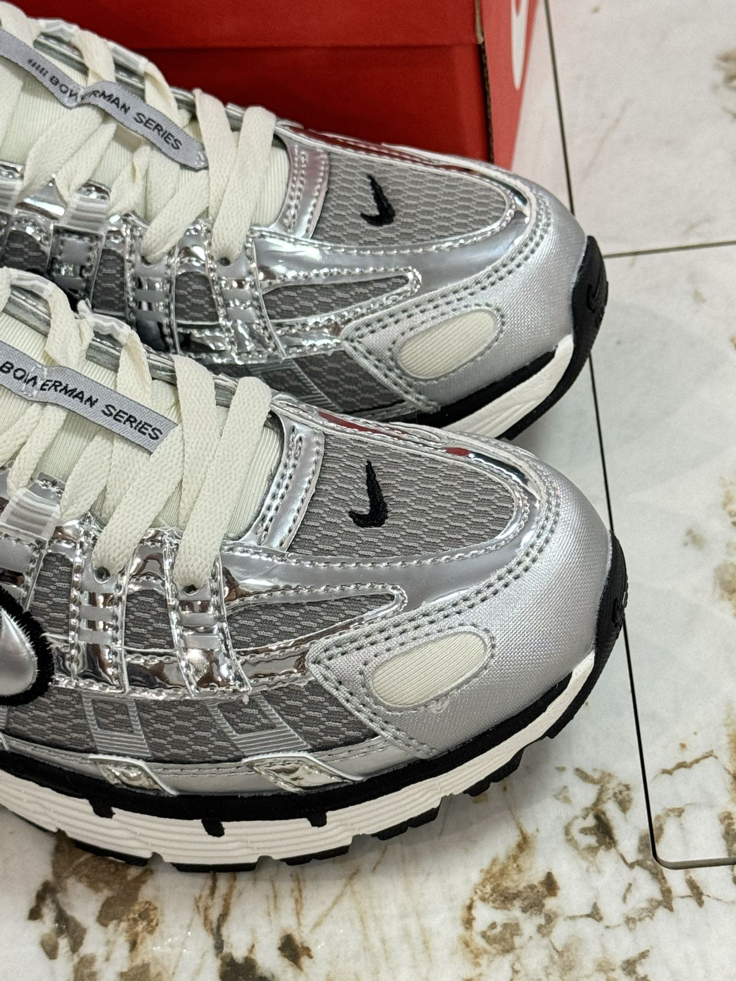 Nike Sneakers-240