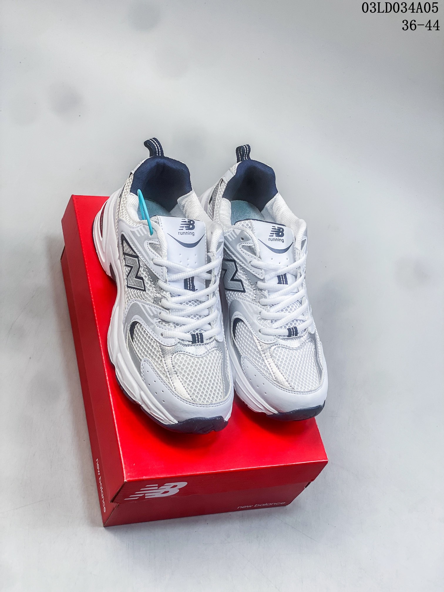 New Balance Sneakers-205