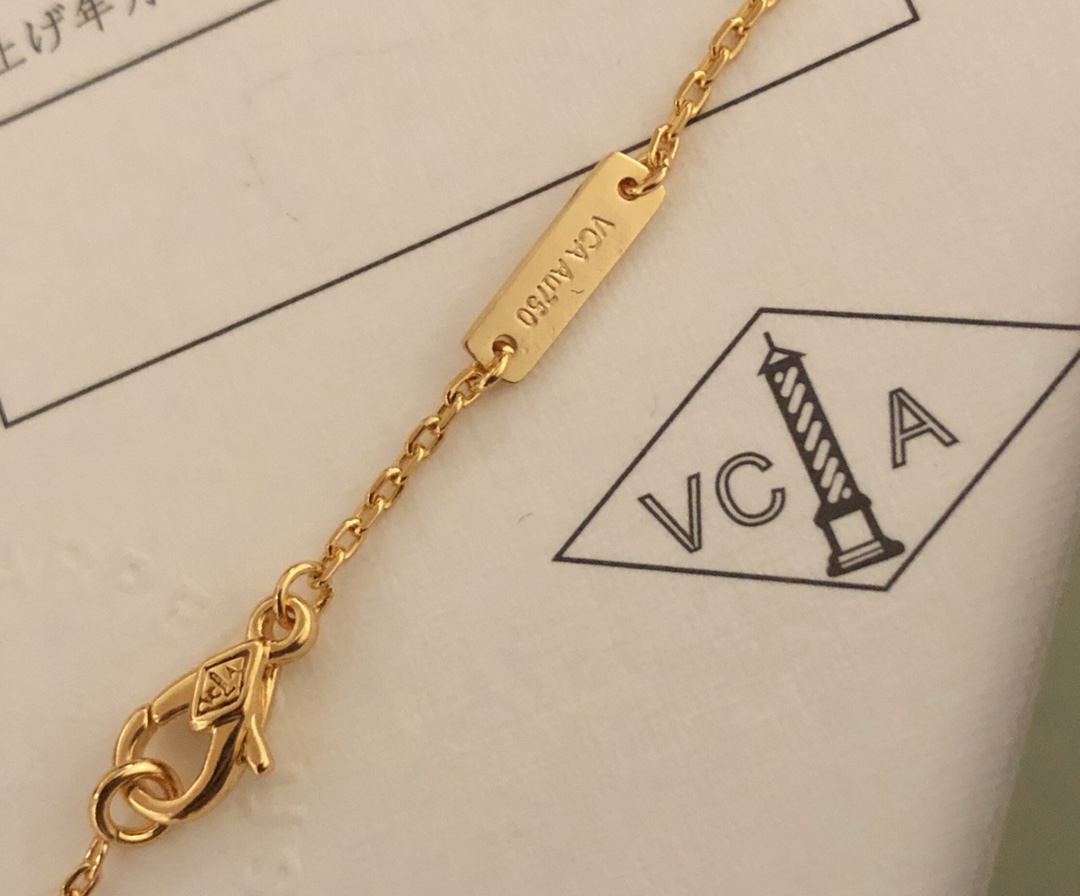 Van Cleef & Arpels necklace-71