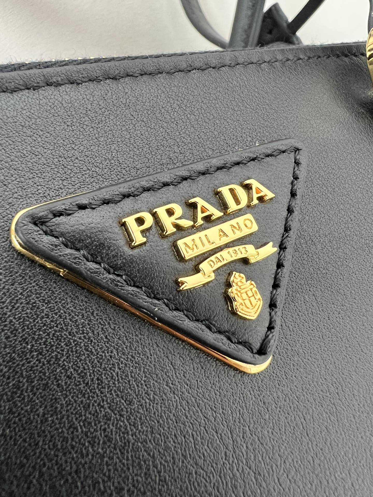 Prada Hot New Product-5