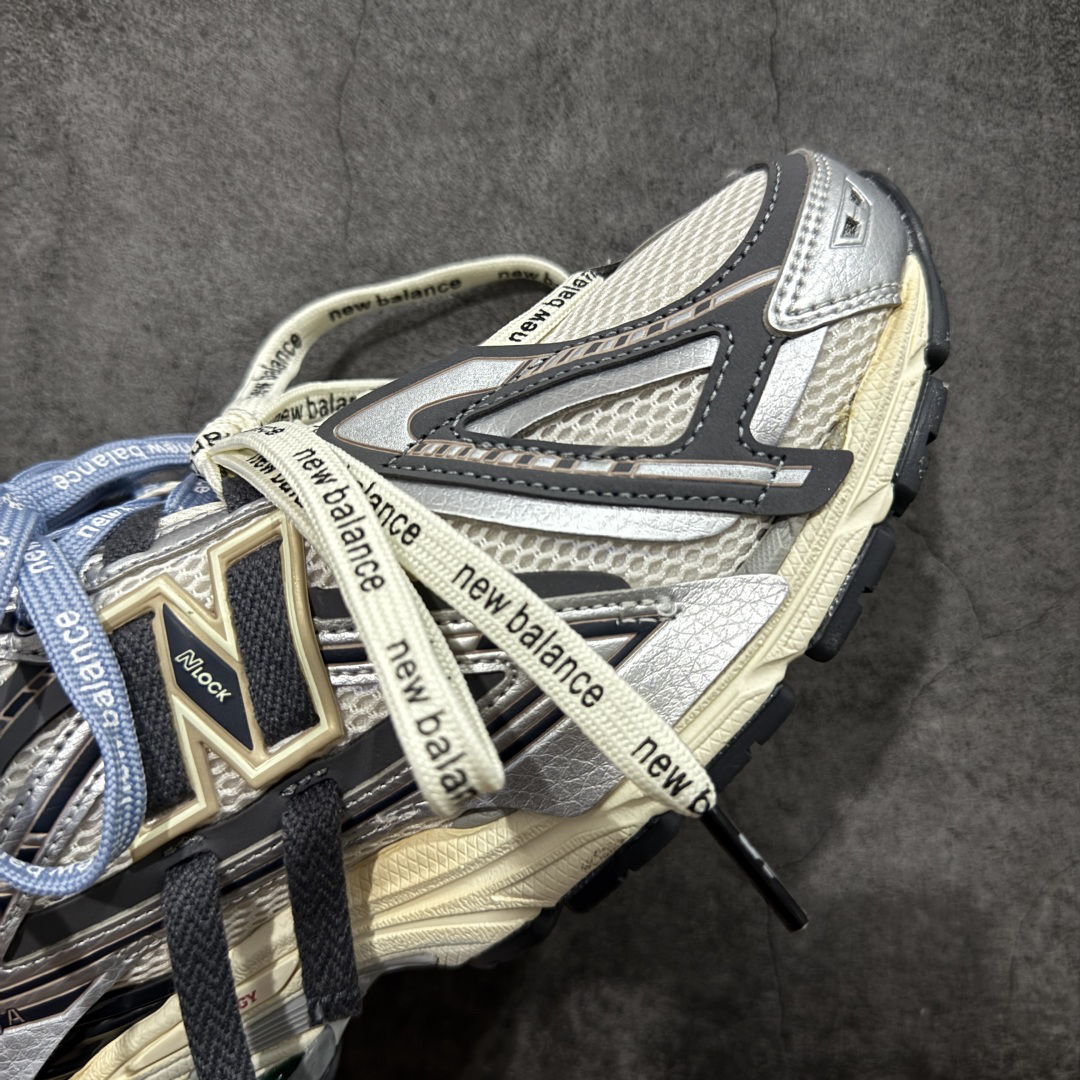 New Balance Sneakers-264