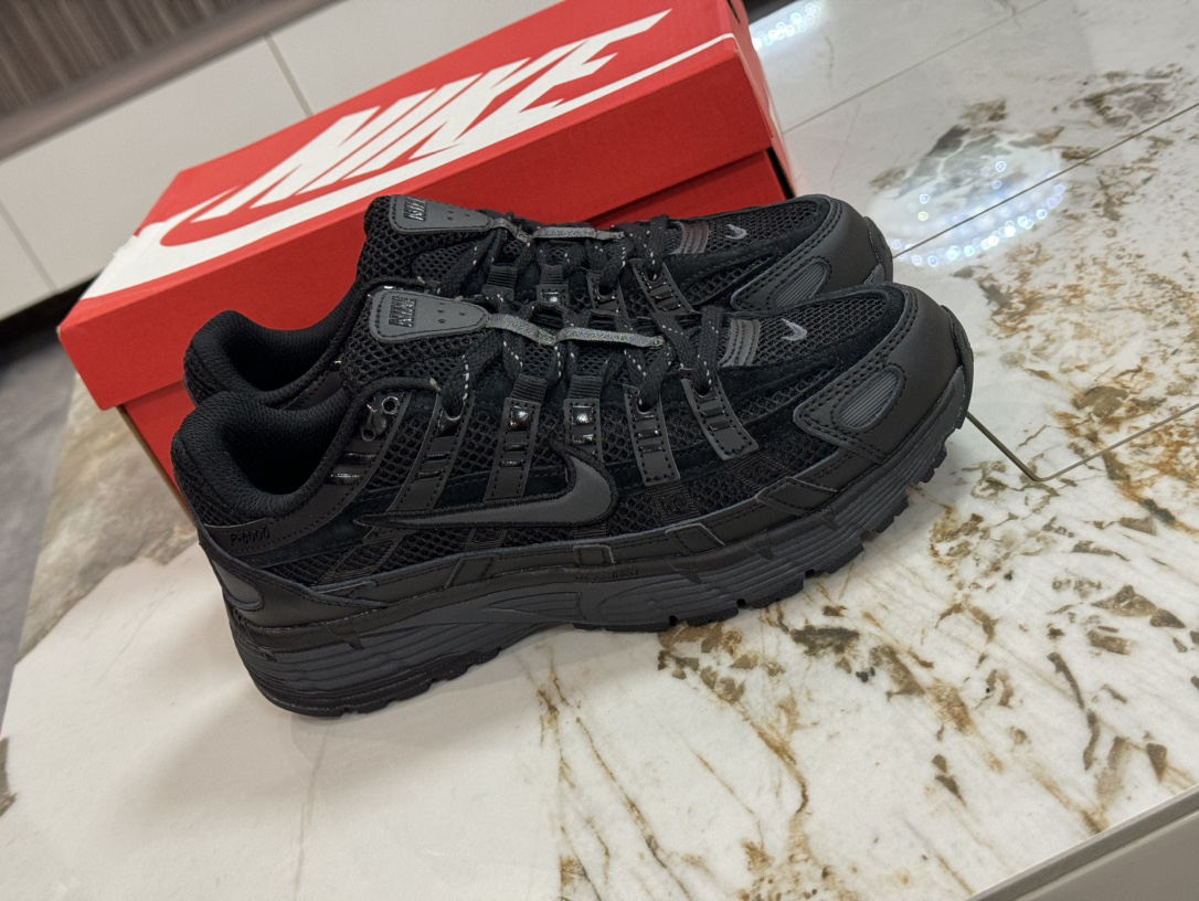 Nike Sneakers-235