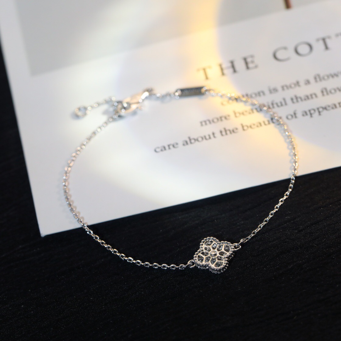 Van Cleef & Arpels Bracelet-38