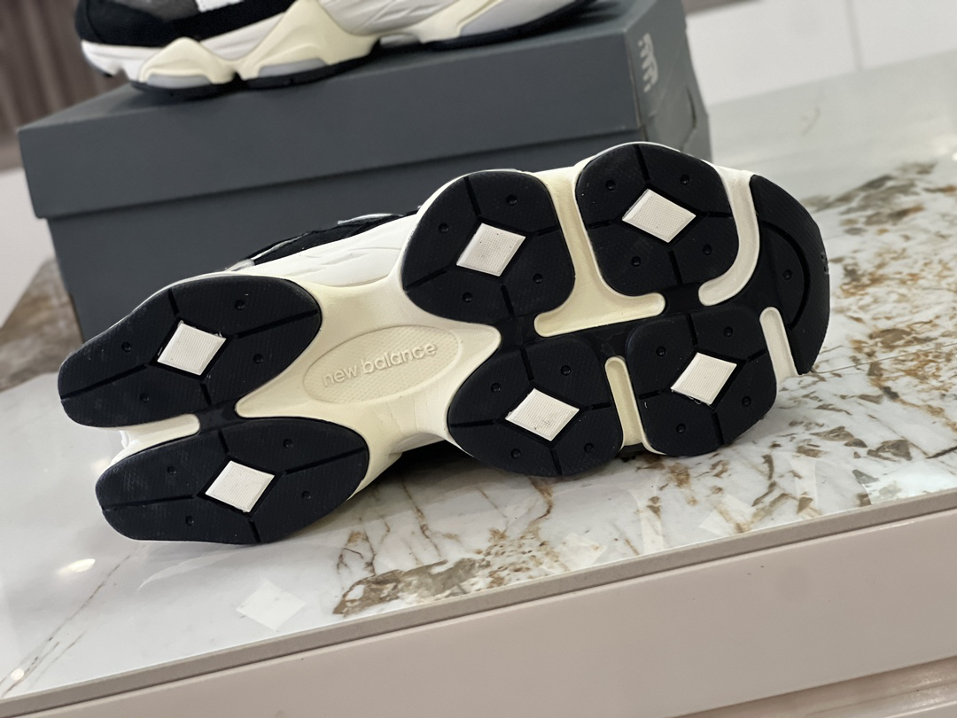 New Balance Sneakers-141