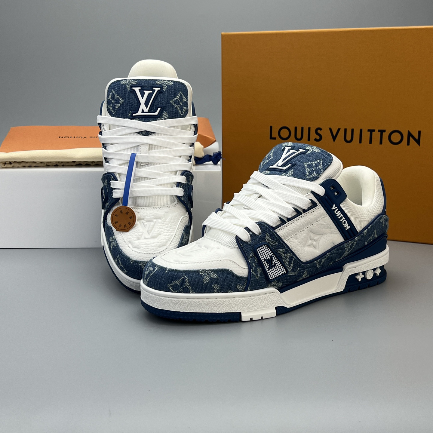 Lv Sneakers-121