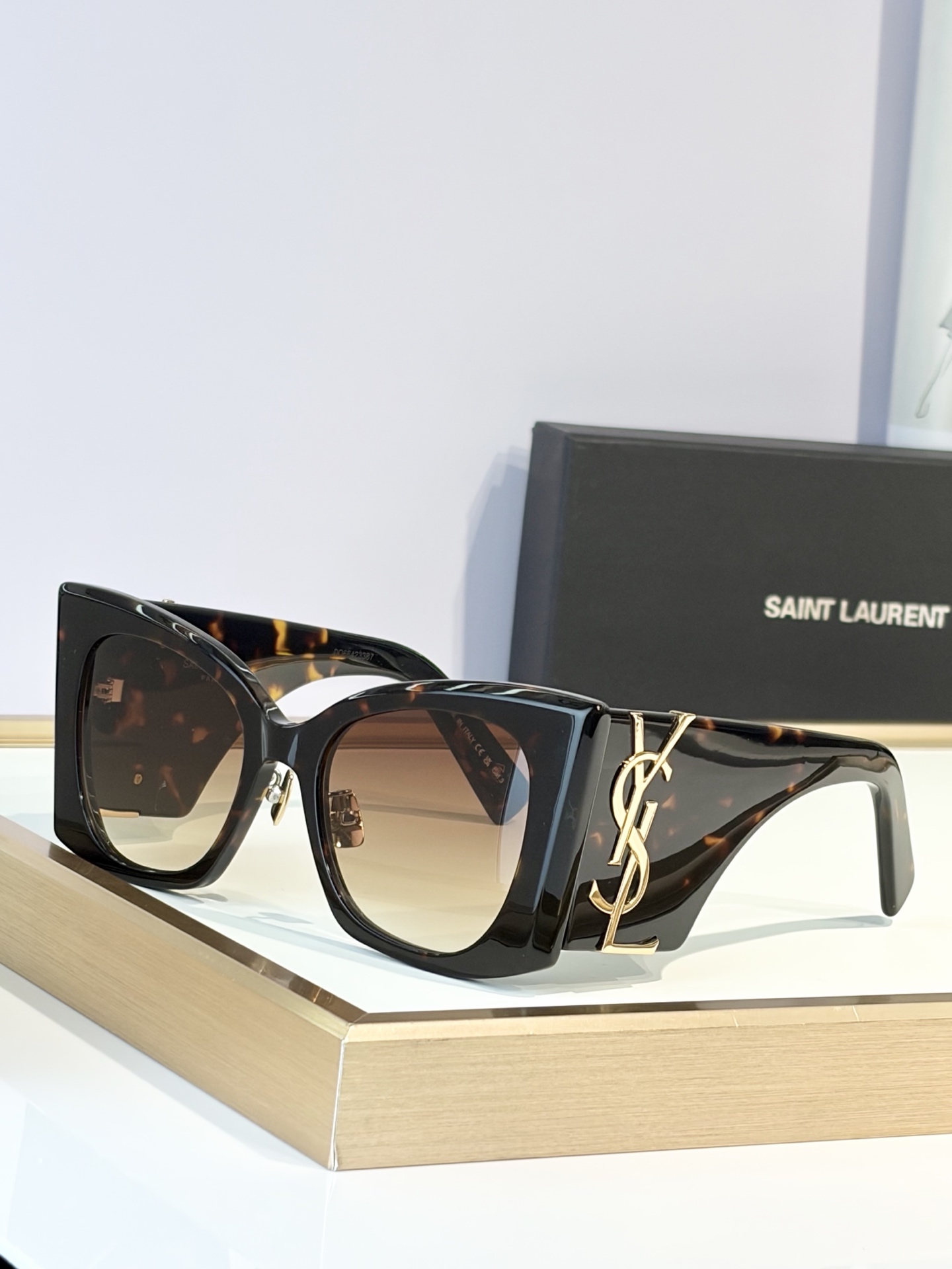 YSL glasses-16