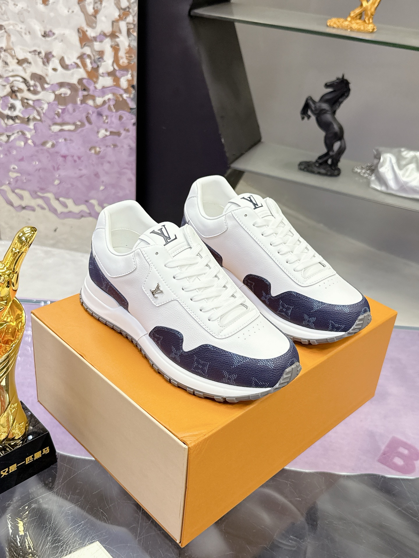 Lv Sneakers-9