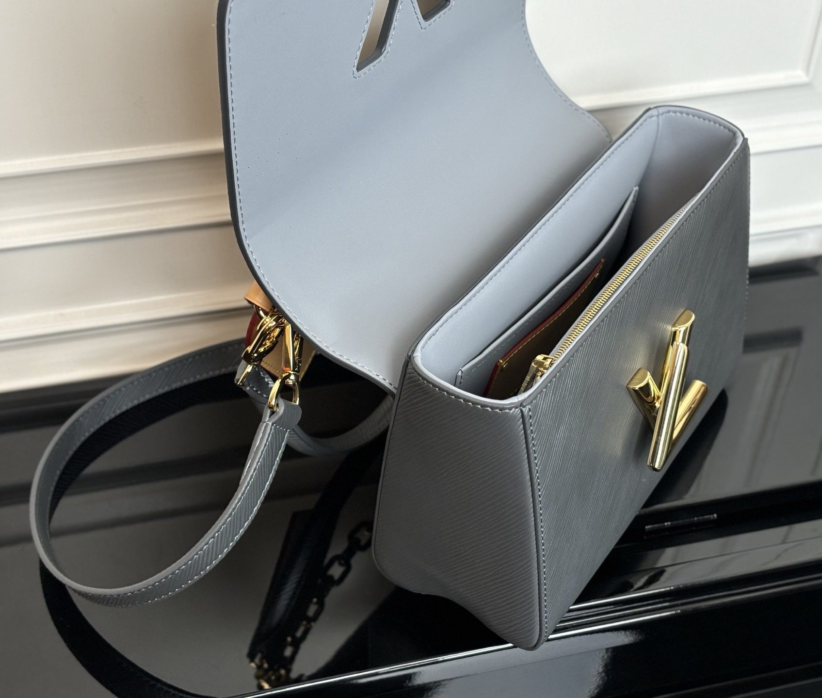 Louis Vuitton Hot New Product-15