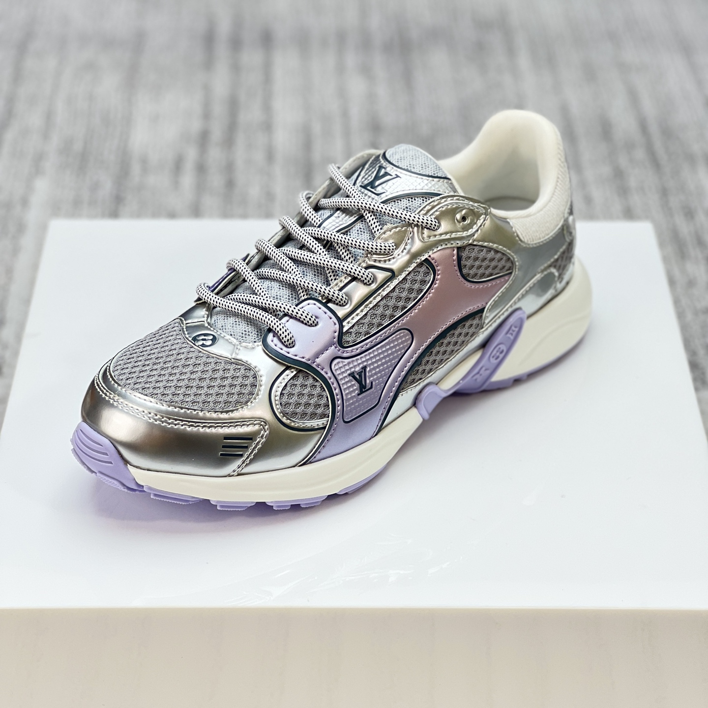 Lv Sneakers-198