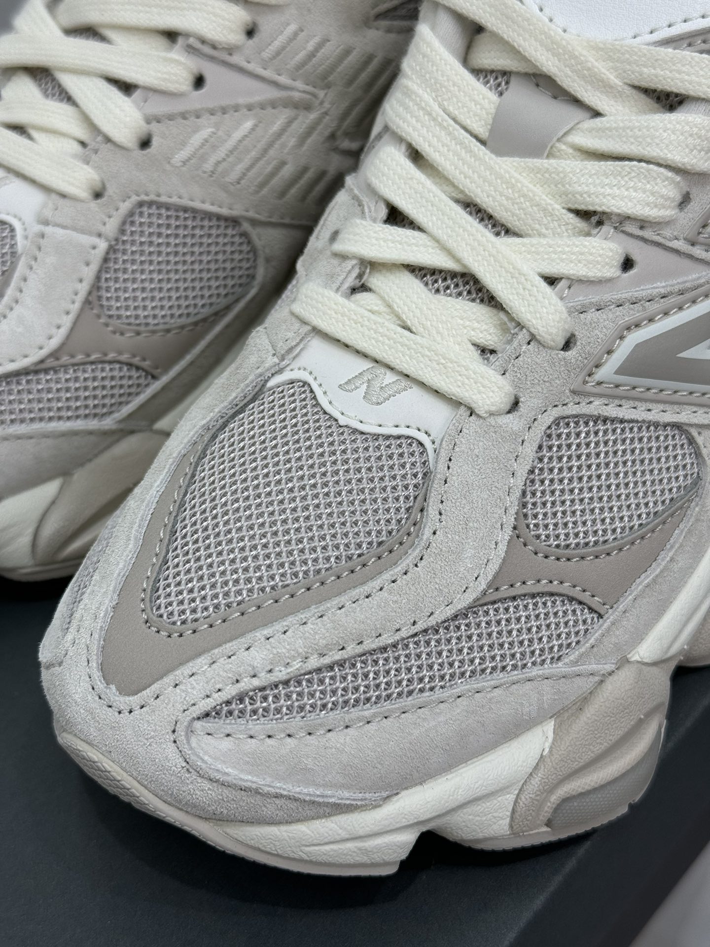 New Balance Sneakers-206