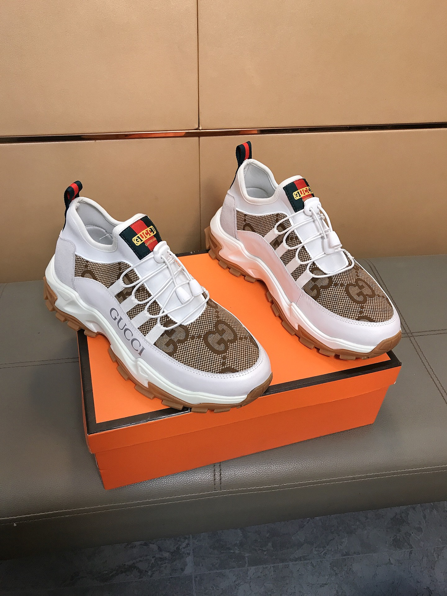Gucci Sneakers-192