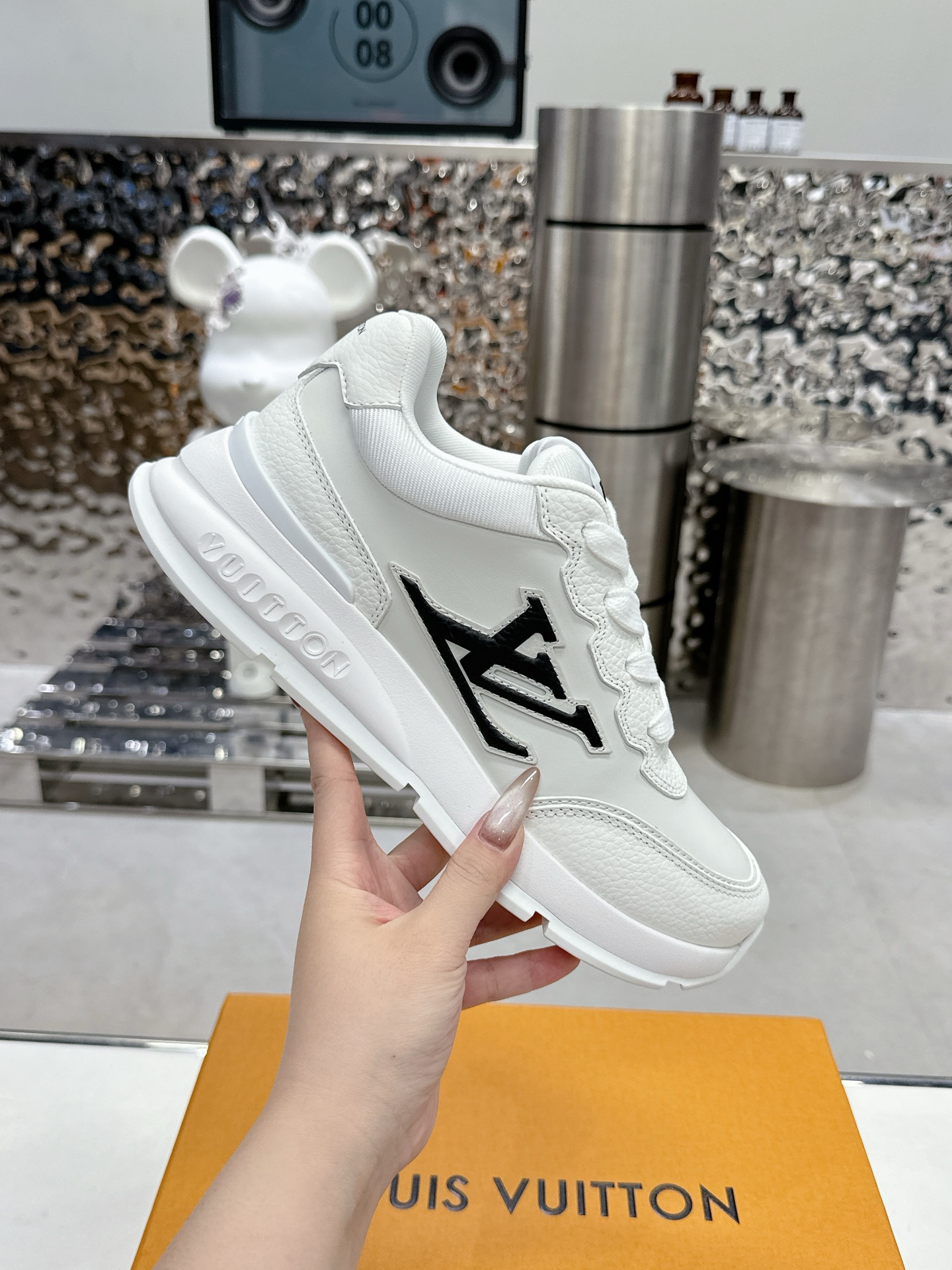 Lv Sneakers-6