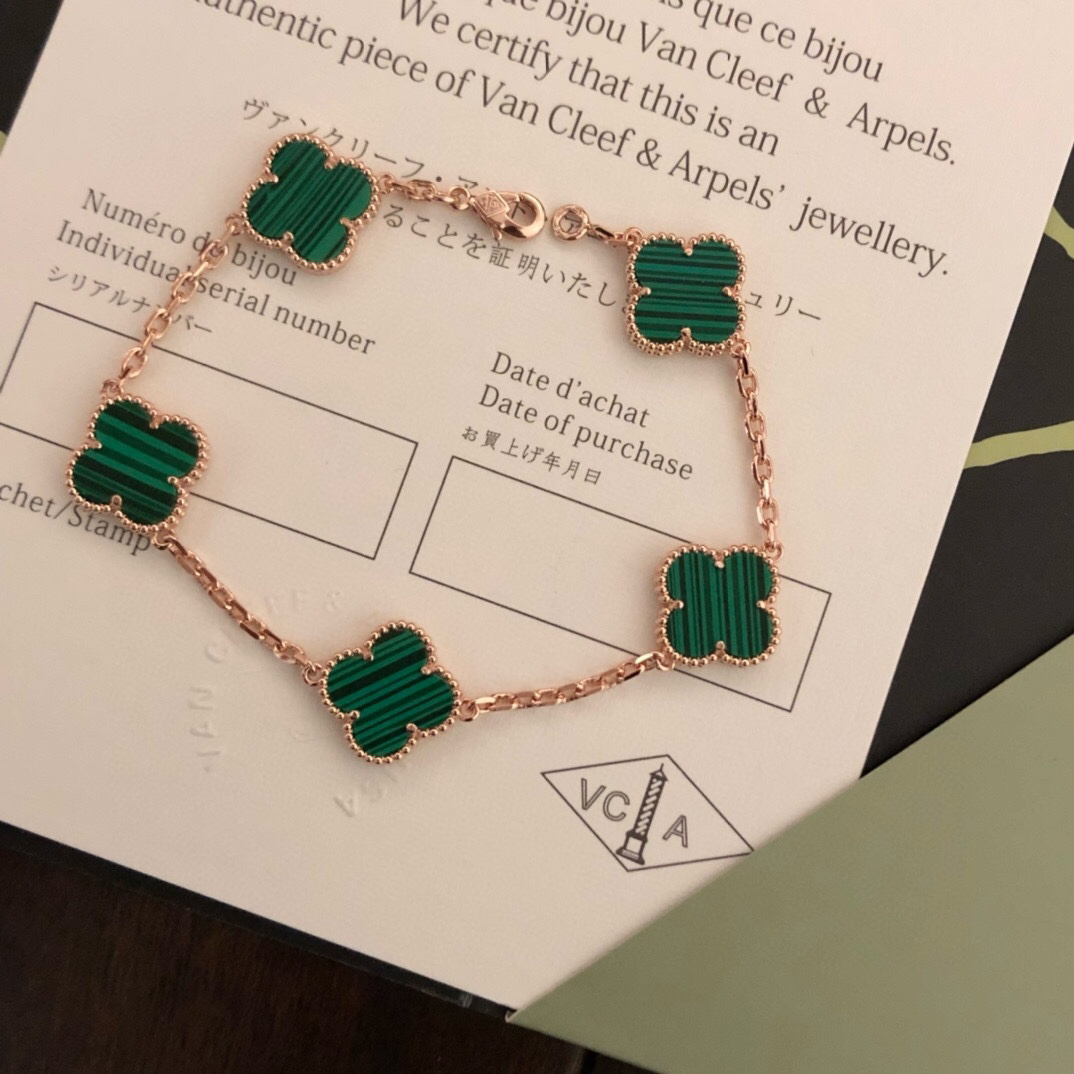 Van Cleef & Arpels Bracelet-26