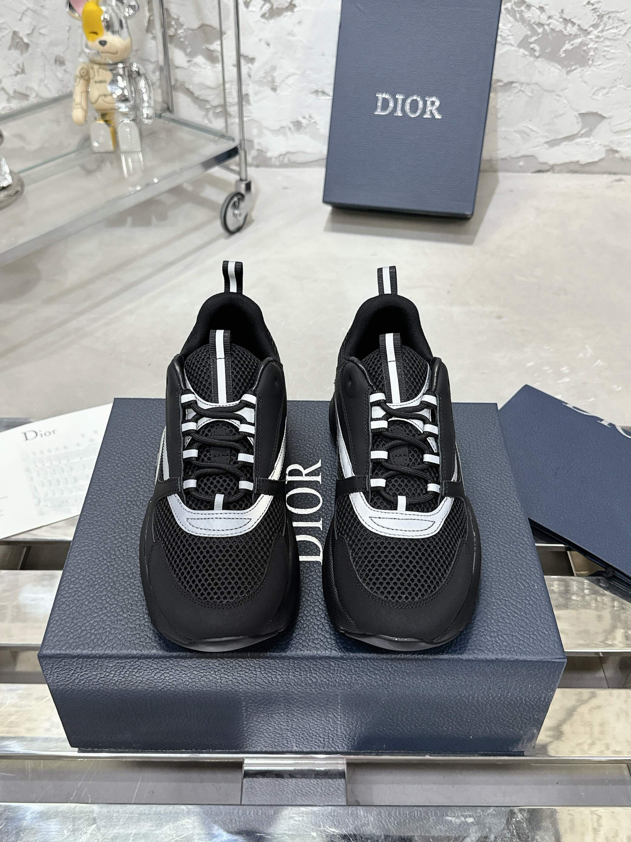 Dior Sneakers-145