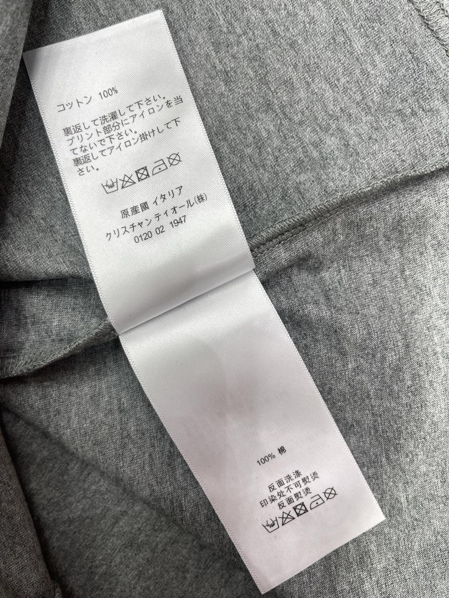 Chanel clothing-137