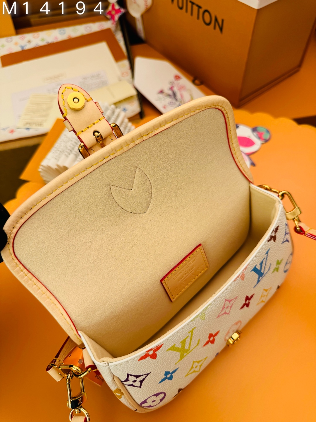 Louis Vuitton Hot New Product-65