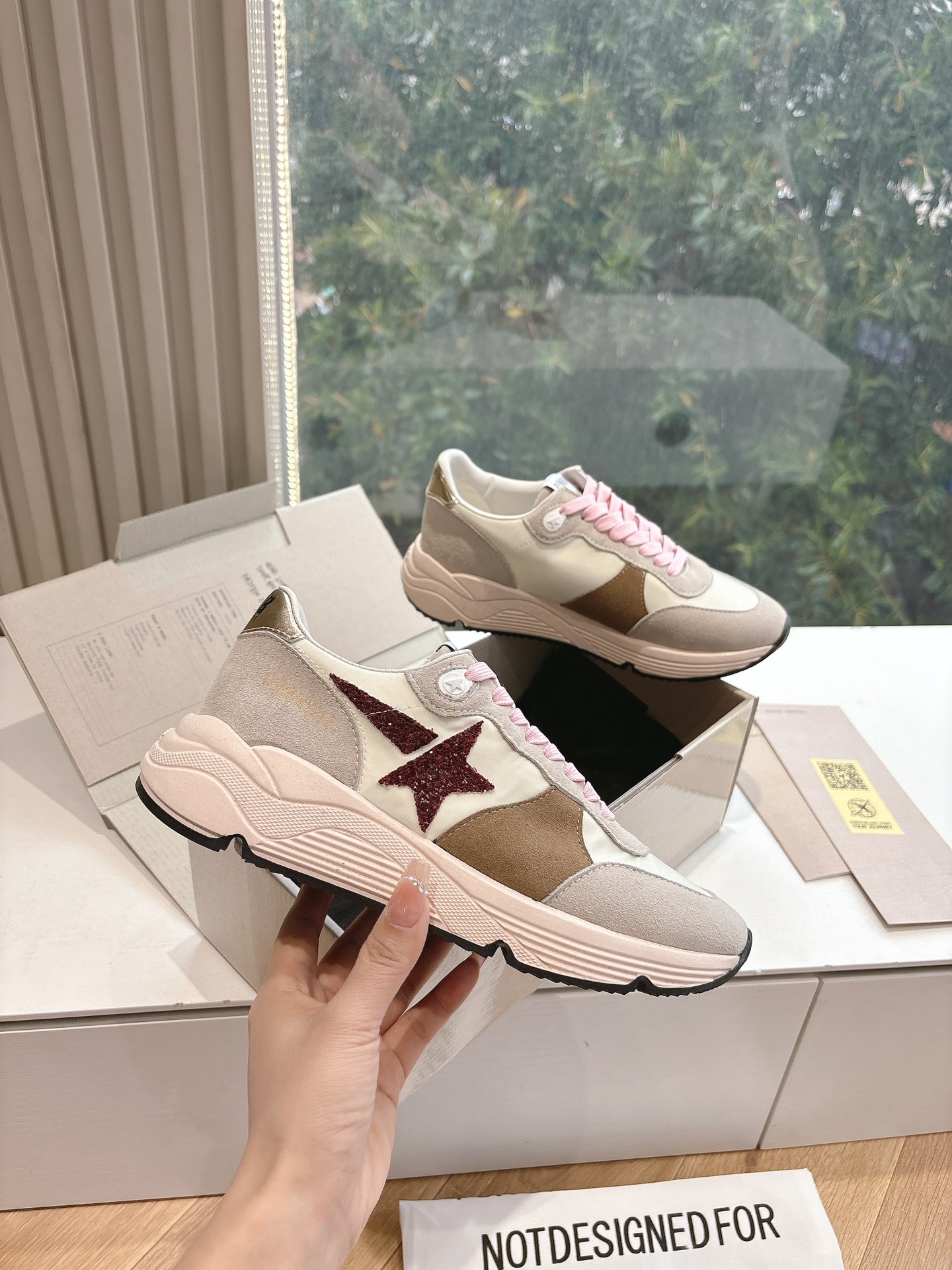 Golden Goose Sneakers-10