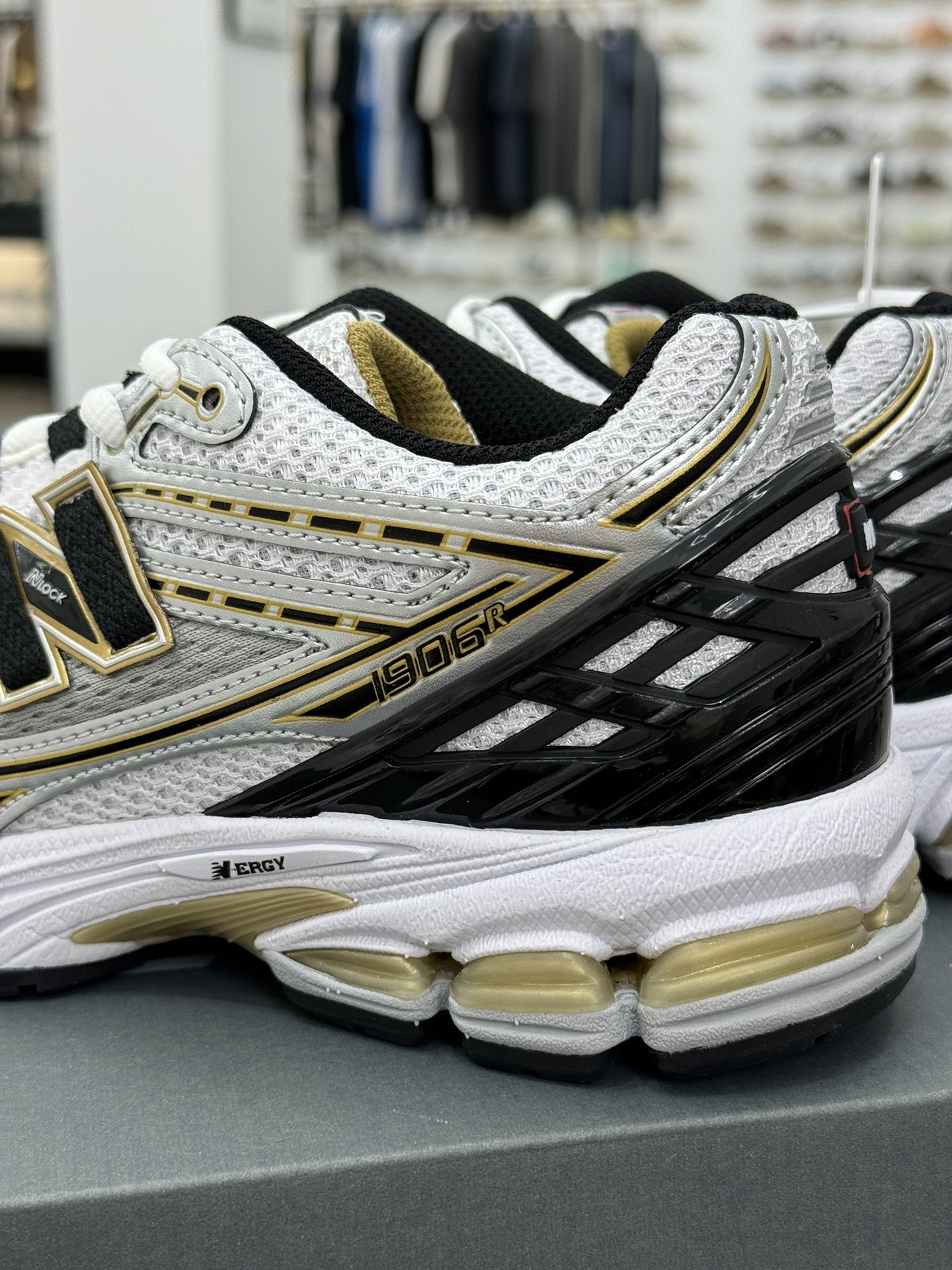 New Balance Sneakers-183