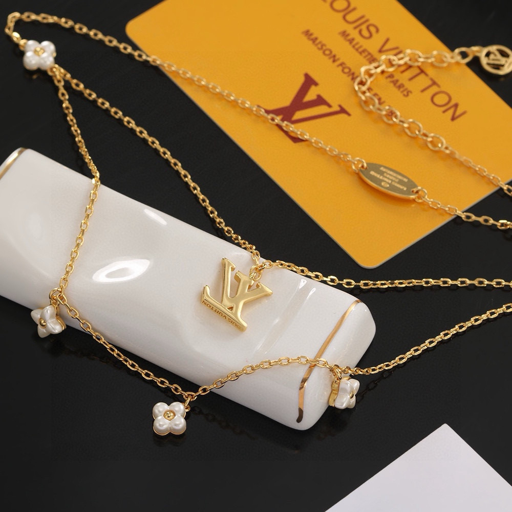 LV necklace-77