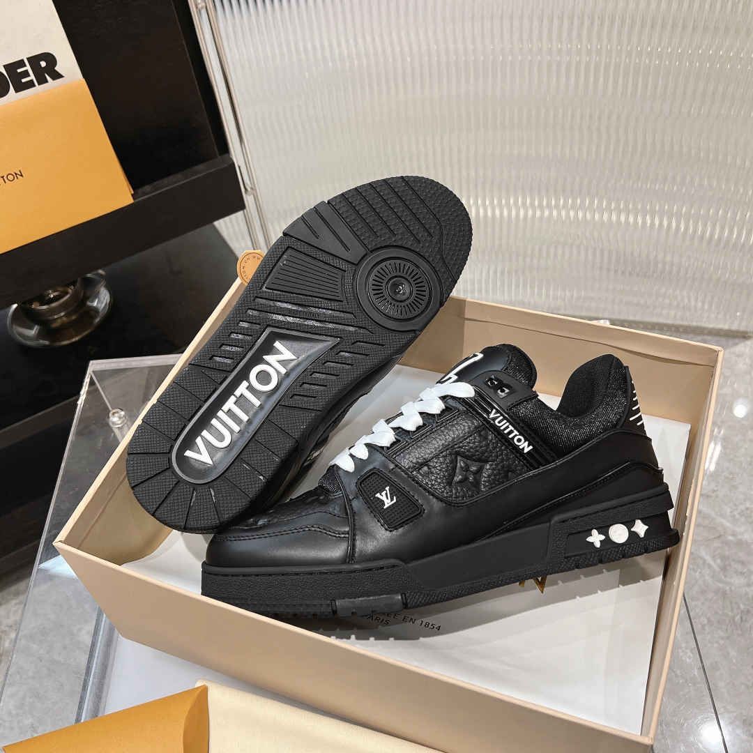 Lv Sneakers-30