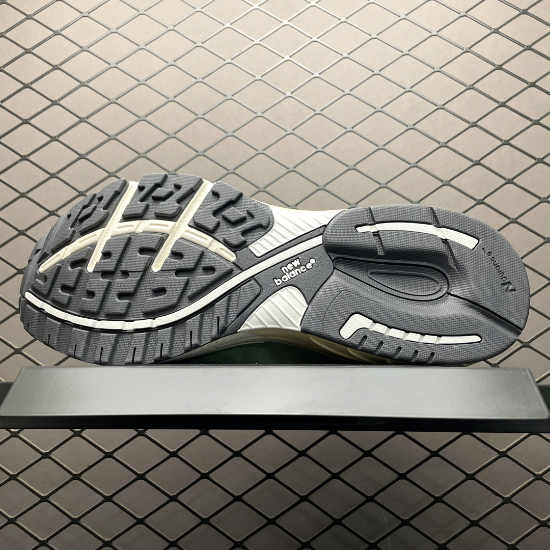 New Balance Sneakers-332