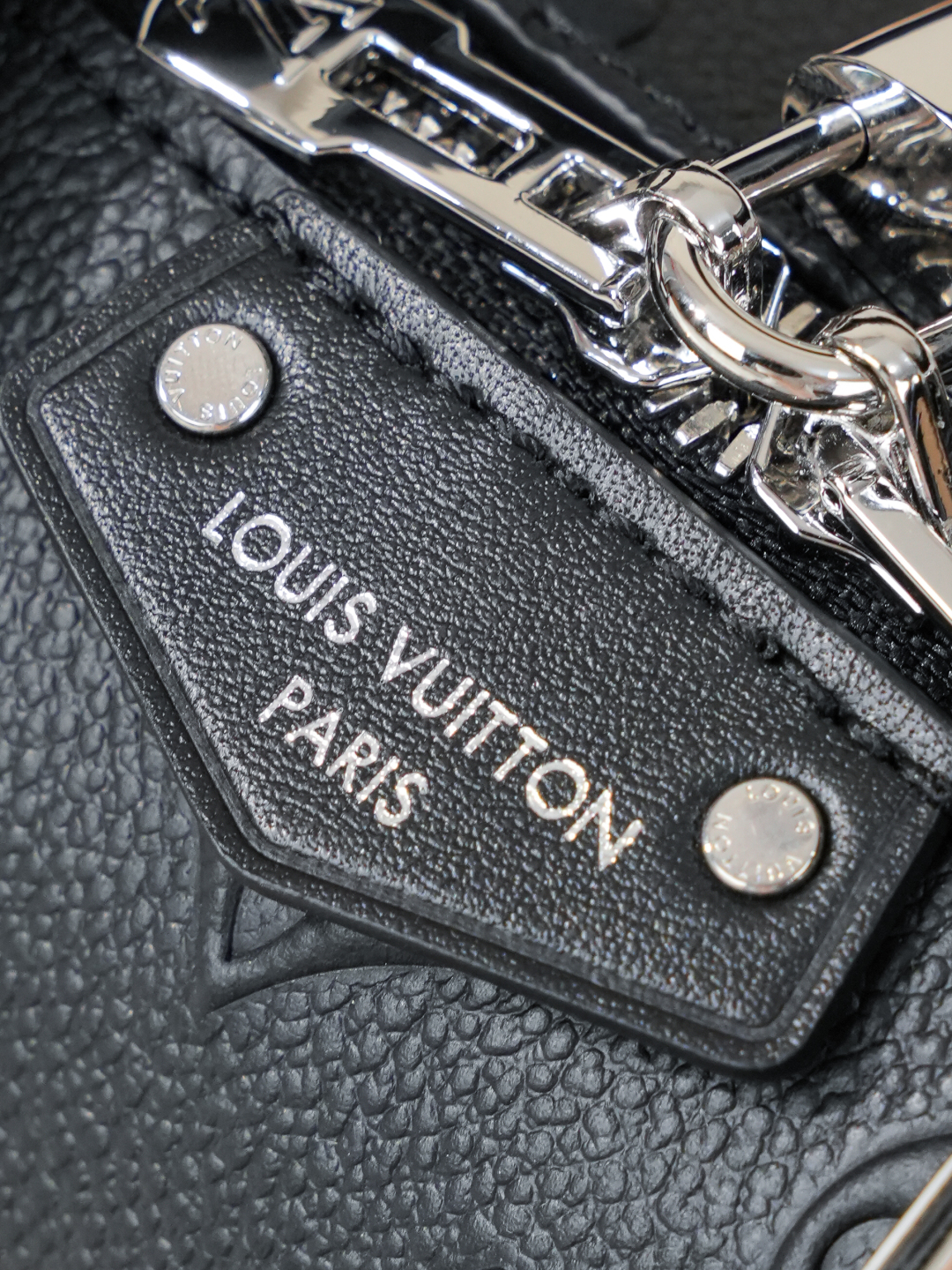 Louis Vuitton Hot New Product-196