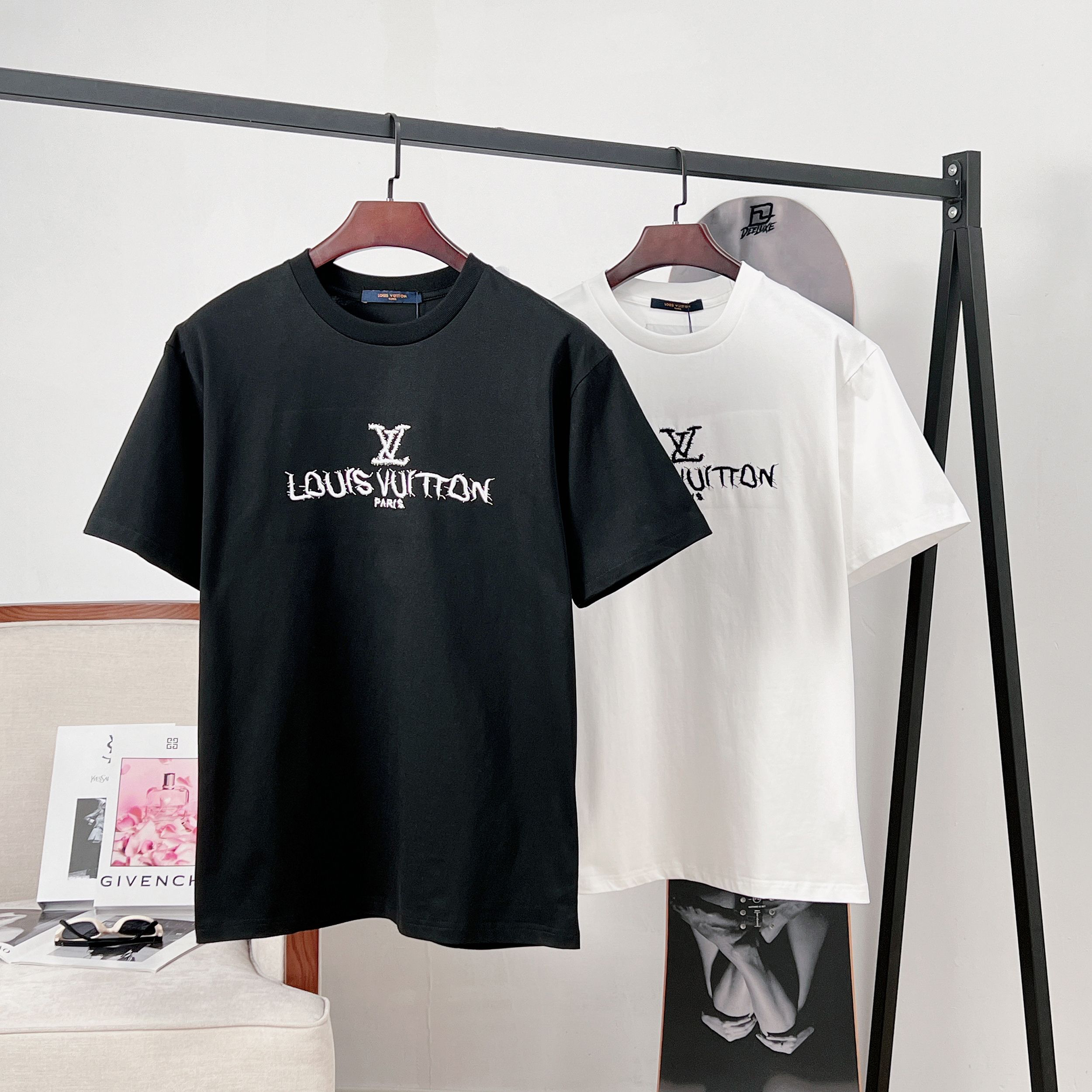 LV clothing-160