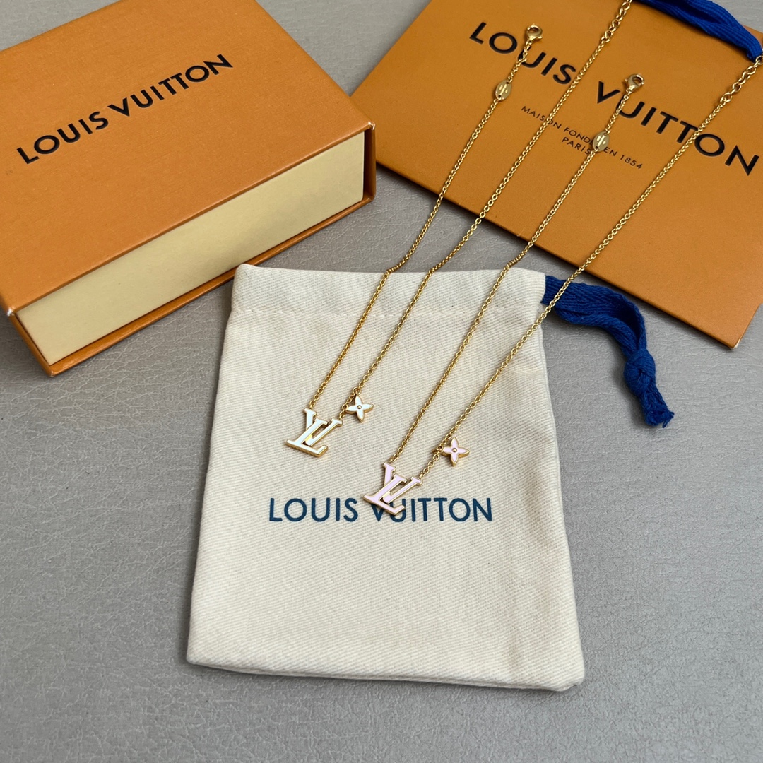 LV necklace-33