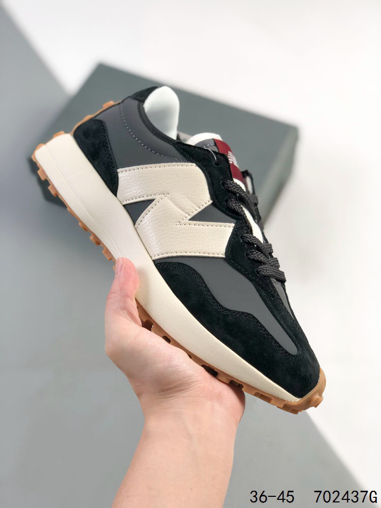 New Balance Sneakers-384