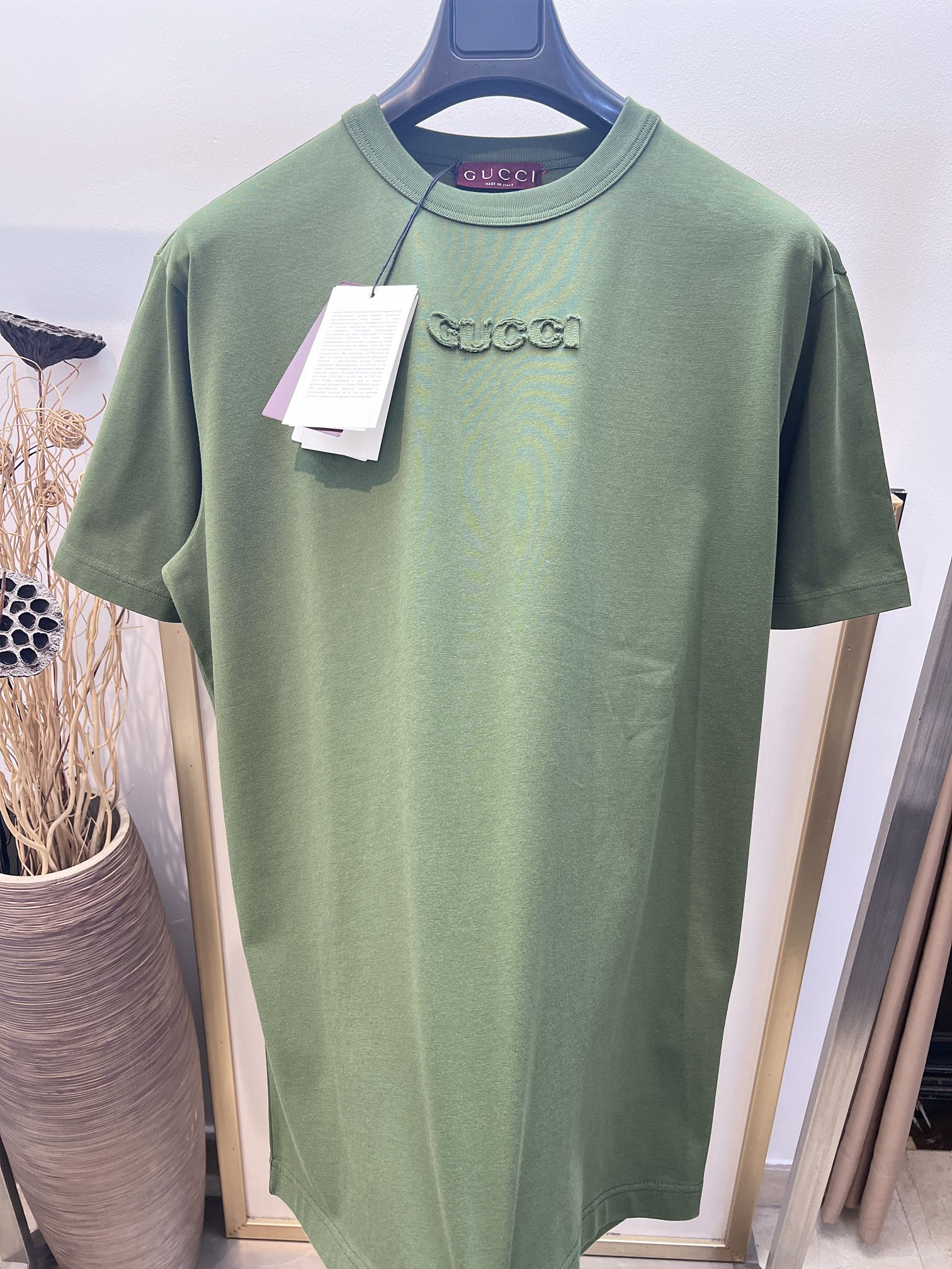 Gucci Clothing-11