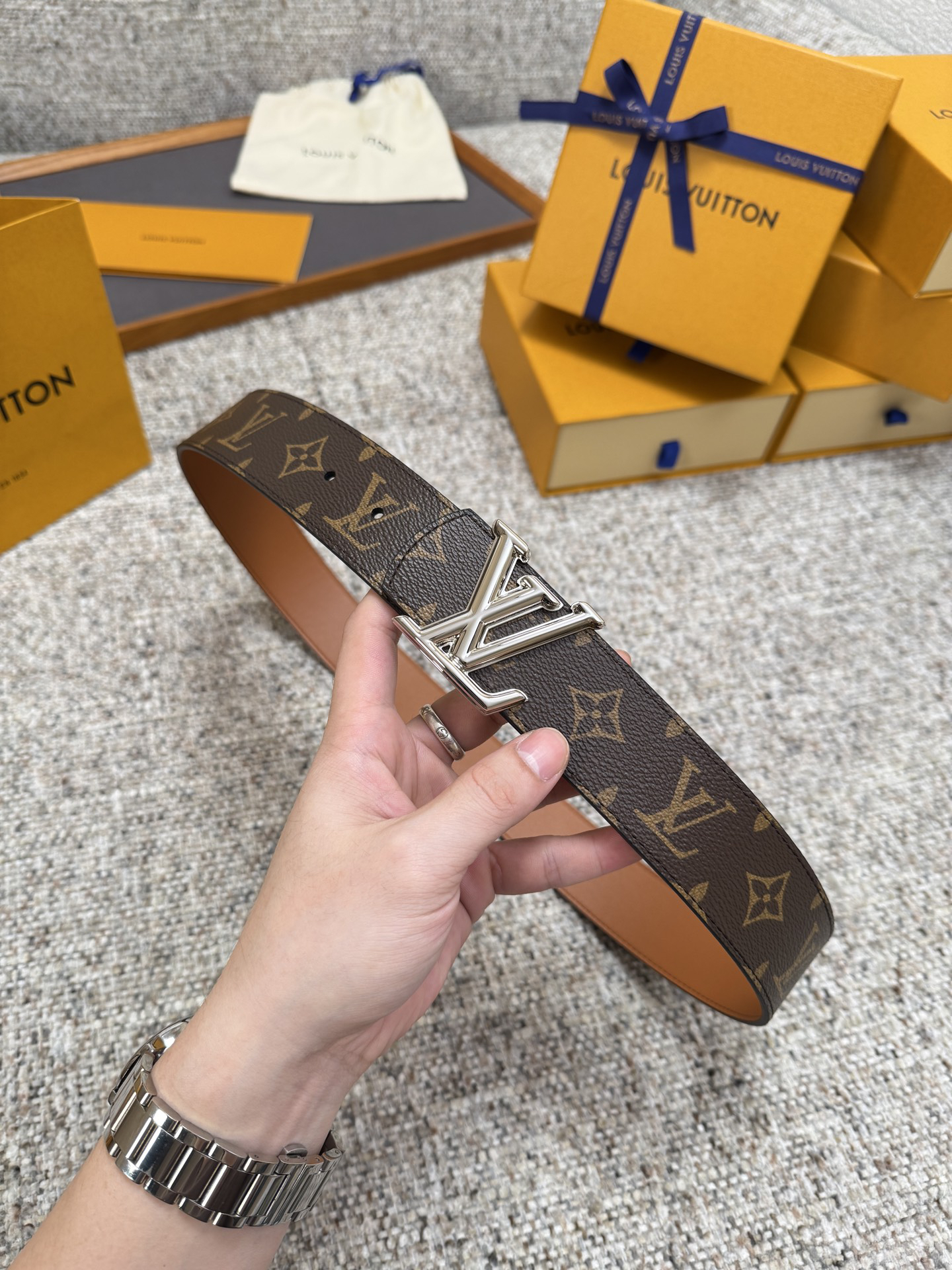 Lv belt-48