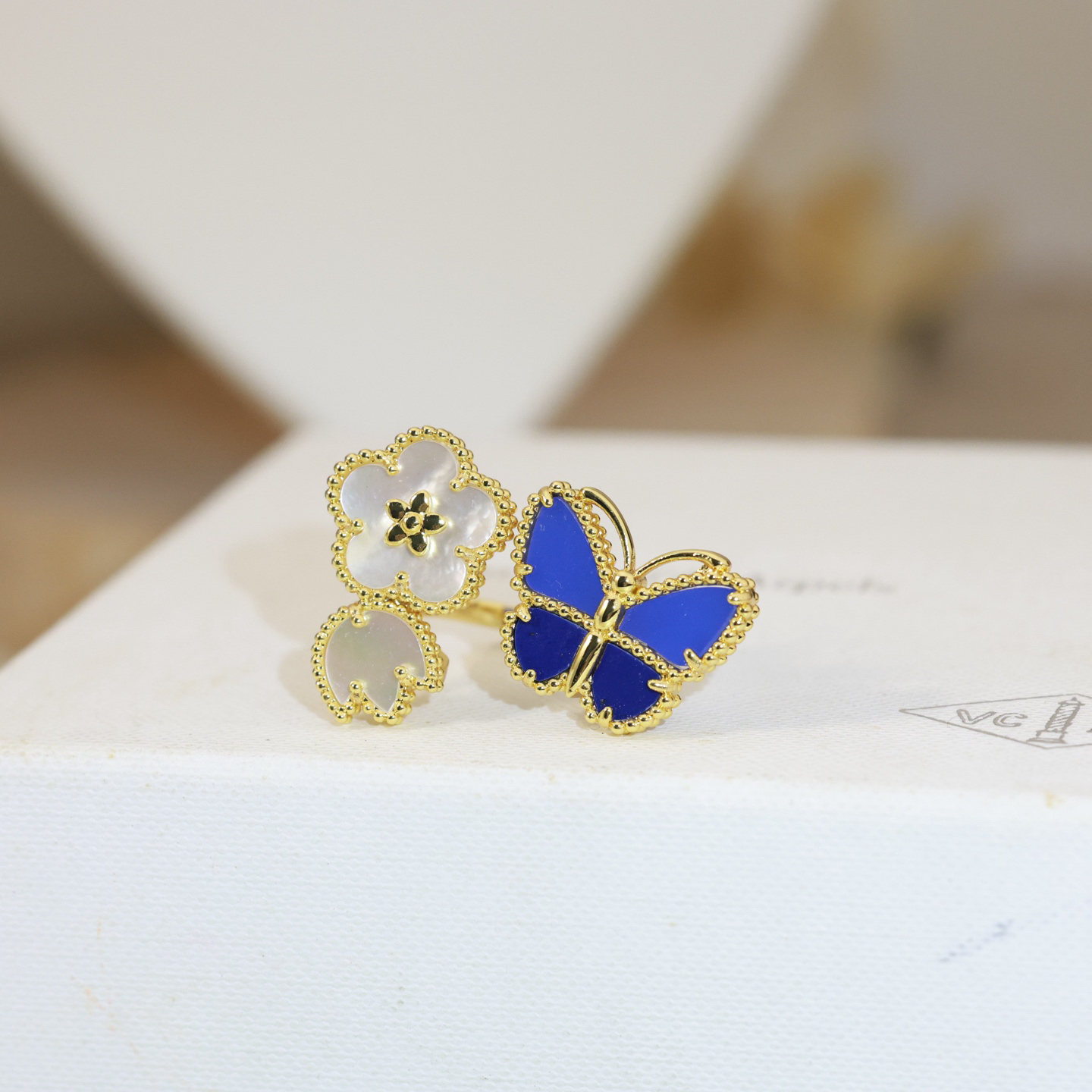 Van Cleef & Arpels ring-10