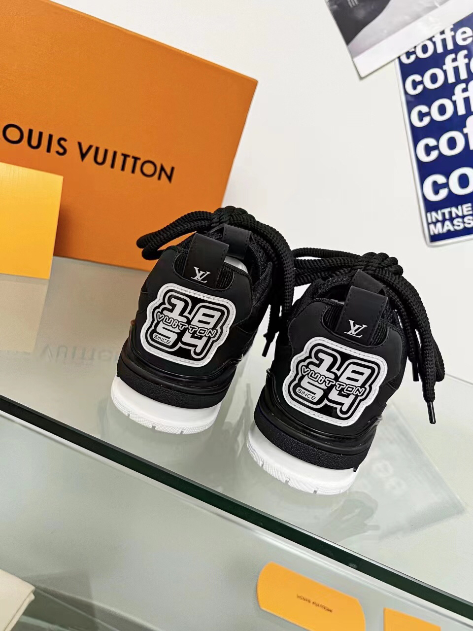 Lv Sneakers-38