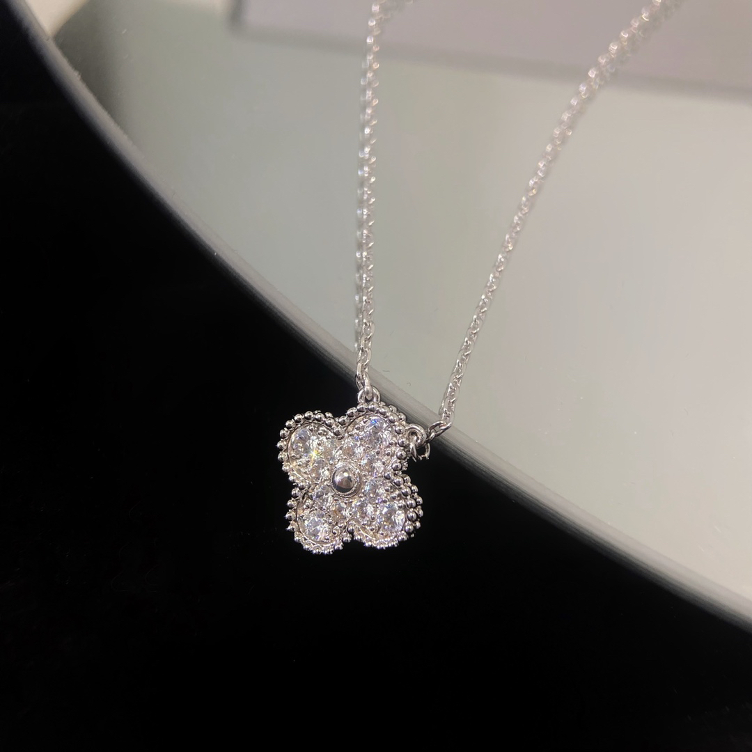 Van Cleef & Arpels necklace-37