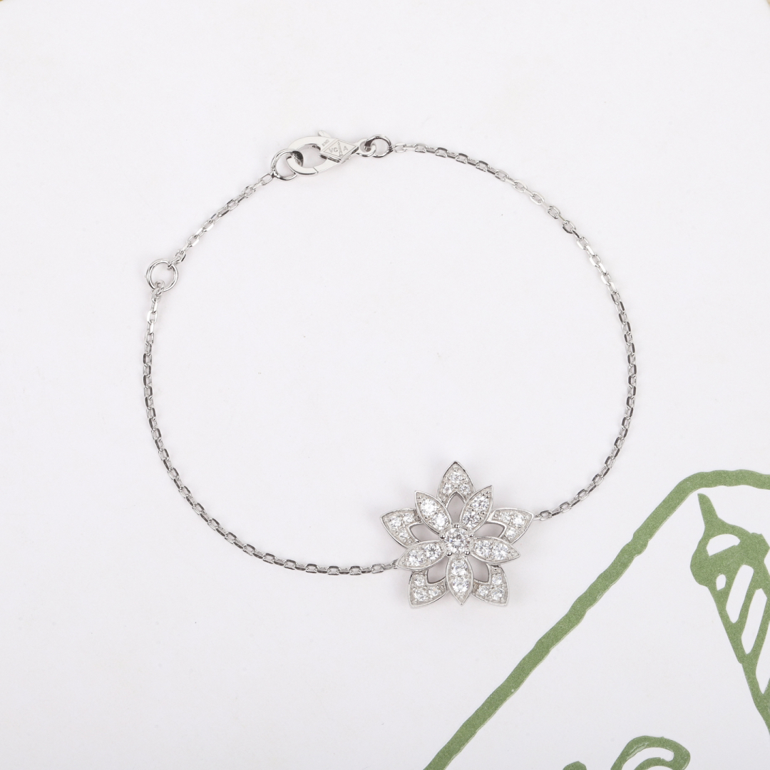 Van Cleef & Arpels Bracelet-40