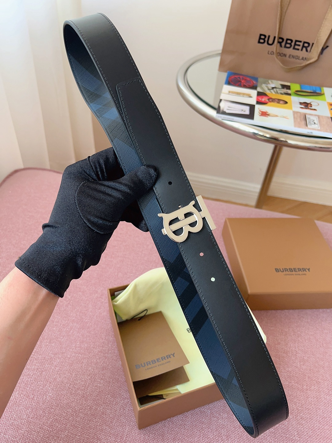 Burberry belt-111
